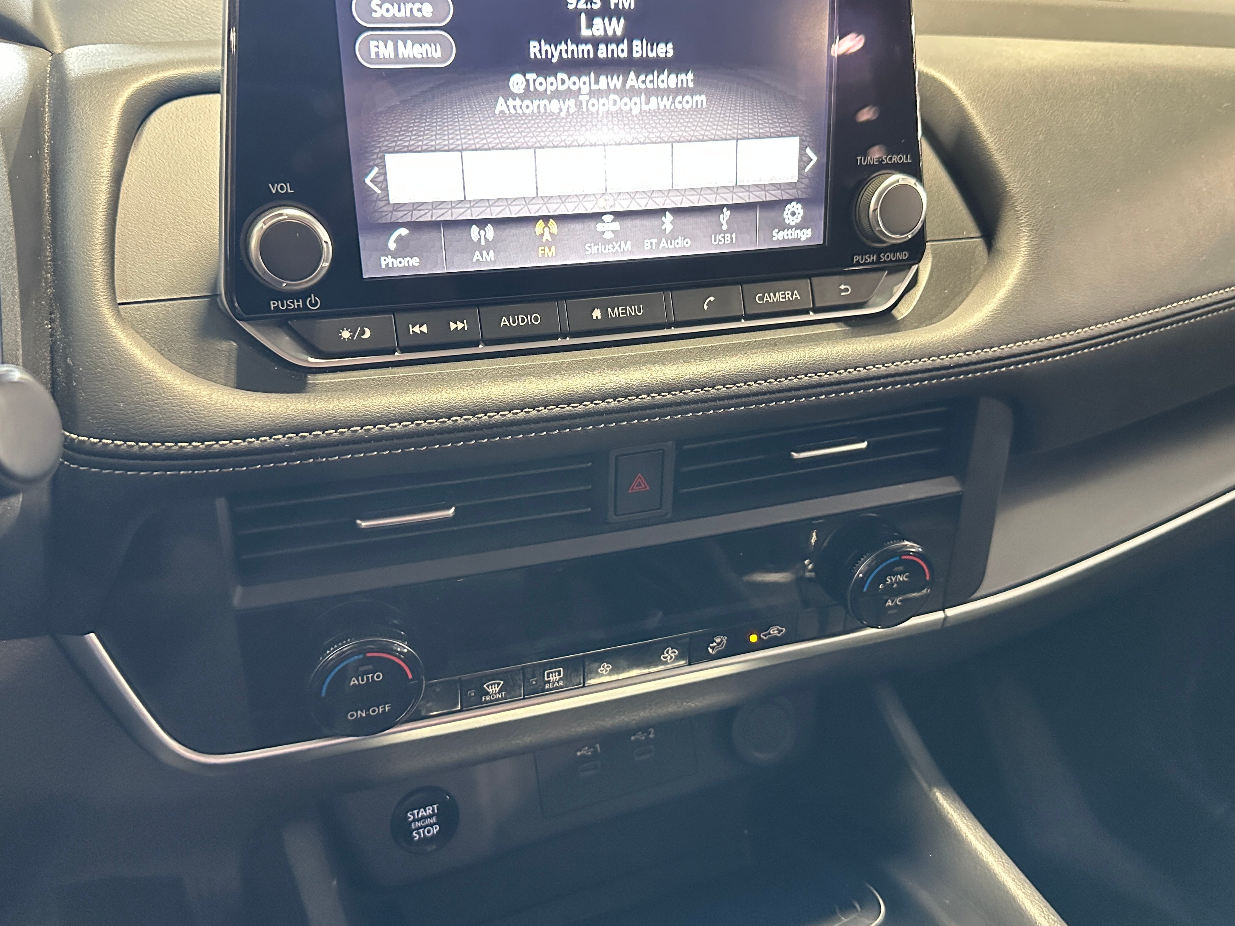 2024 Nissan Rogue SV 4