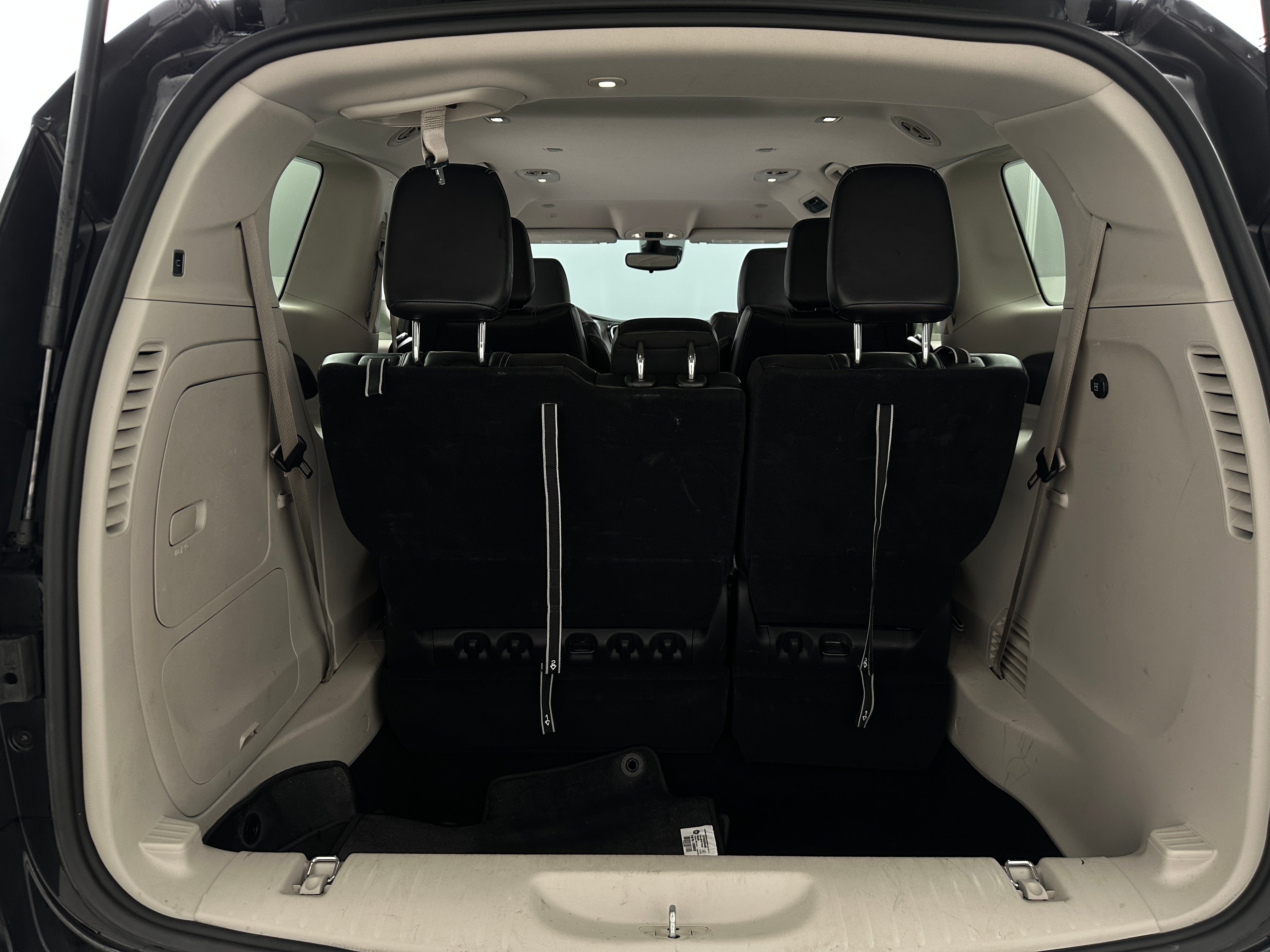2023 Chrysler Pacifica Hybrid Touring L 6