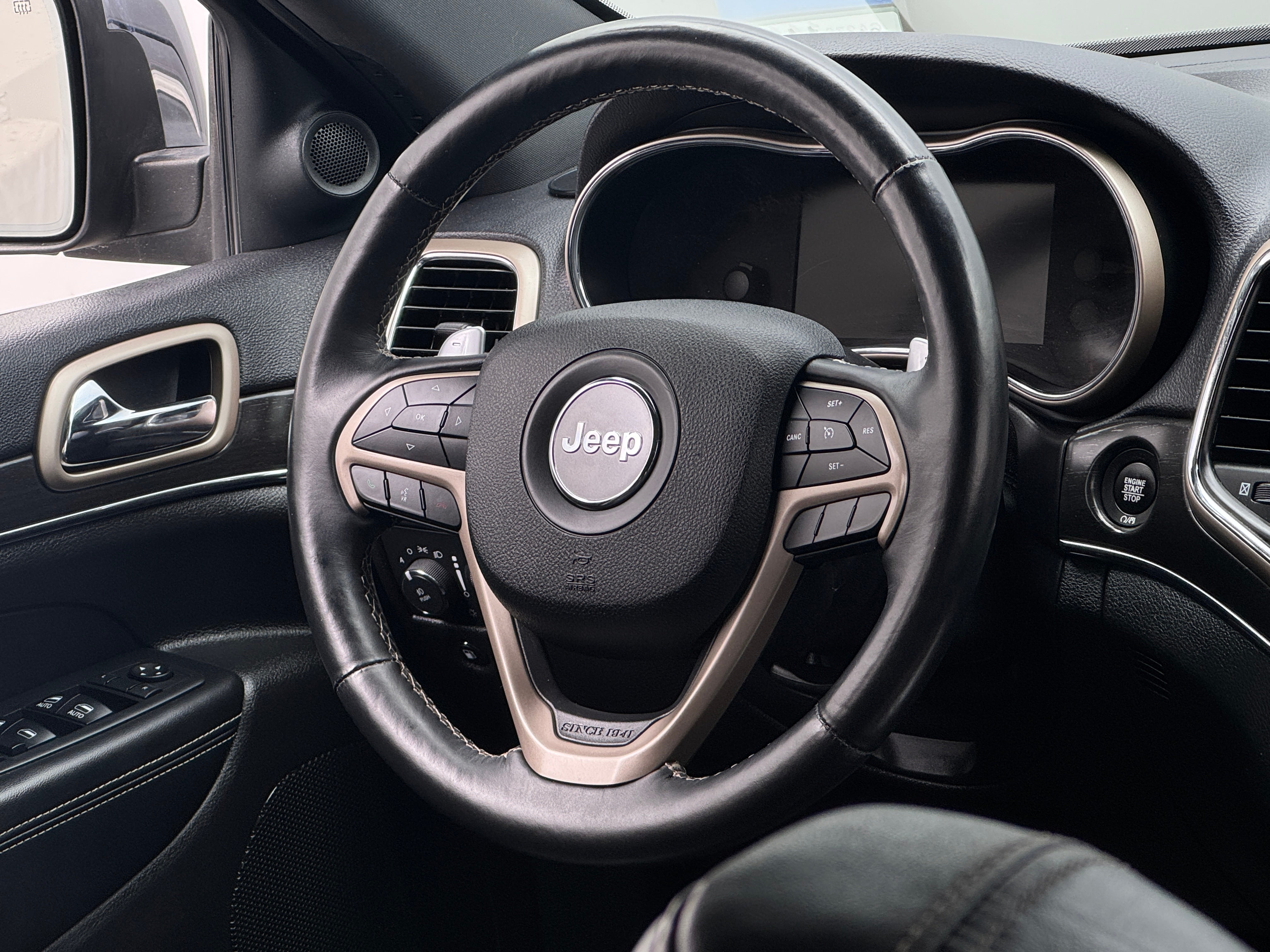 2017 Jeep Grand Cherokee Limited Edition 4
