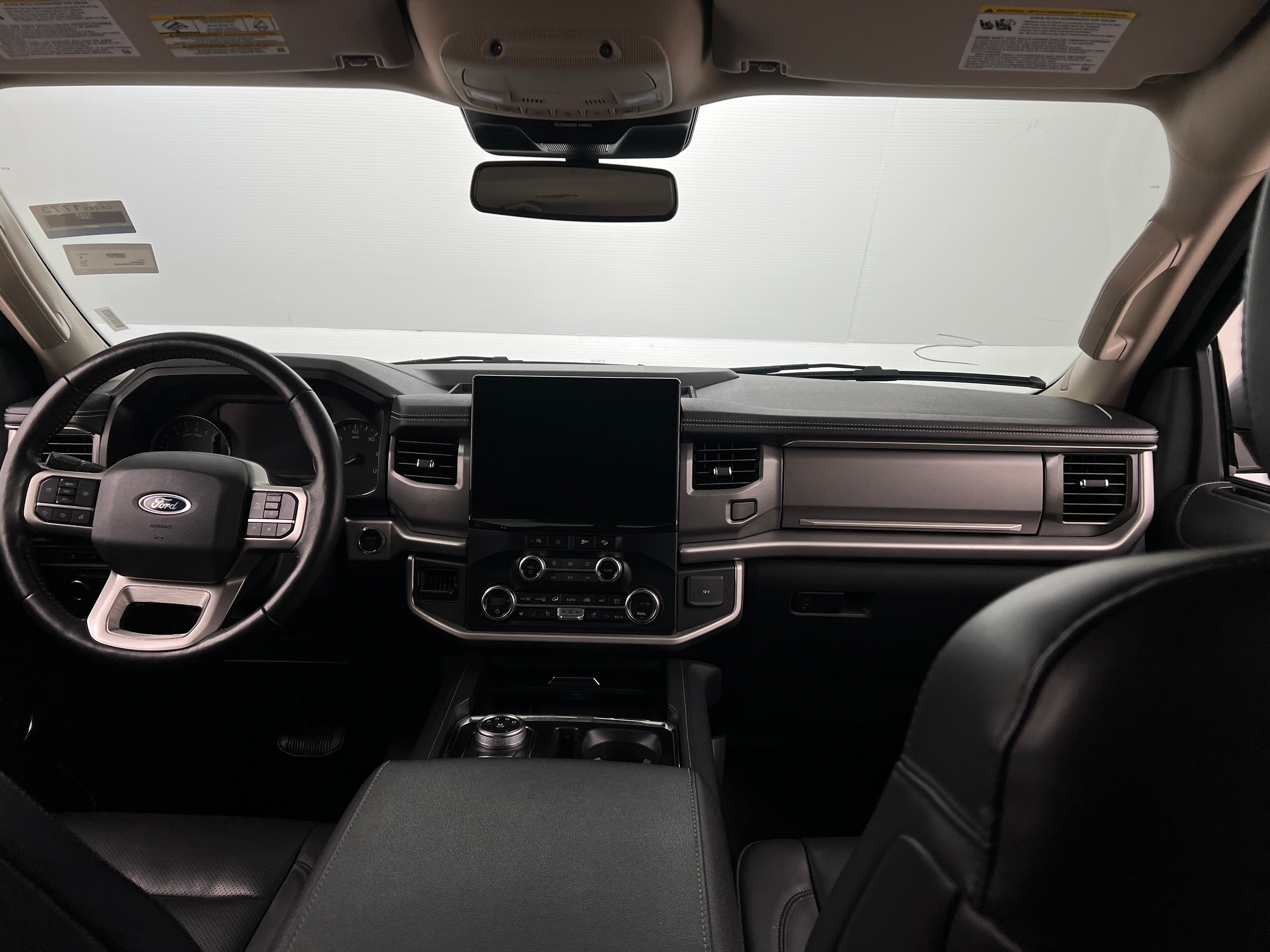 2024 Ford Expedition XLT 2