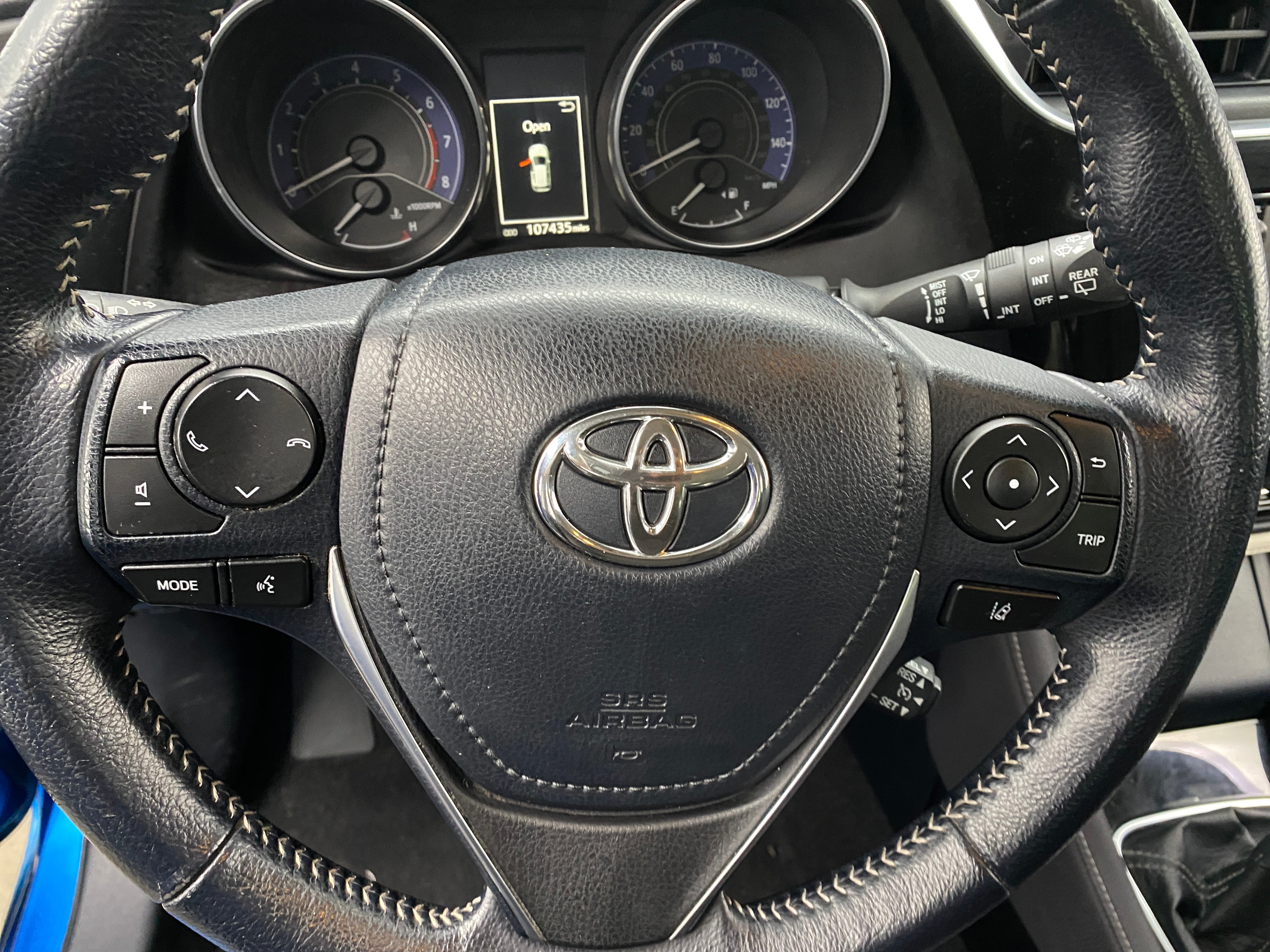 2018 Toyota Corolla iM Base 5