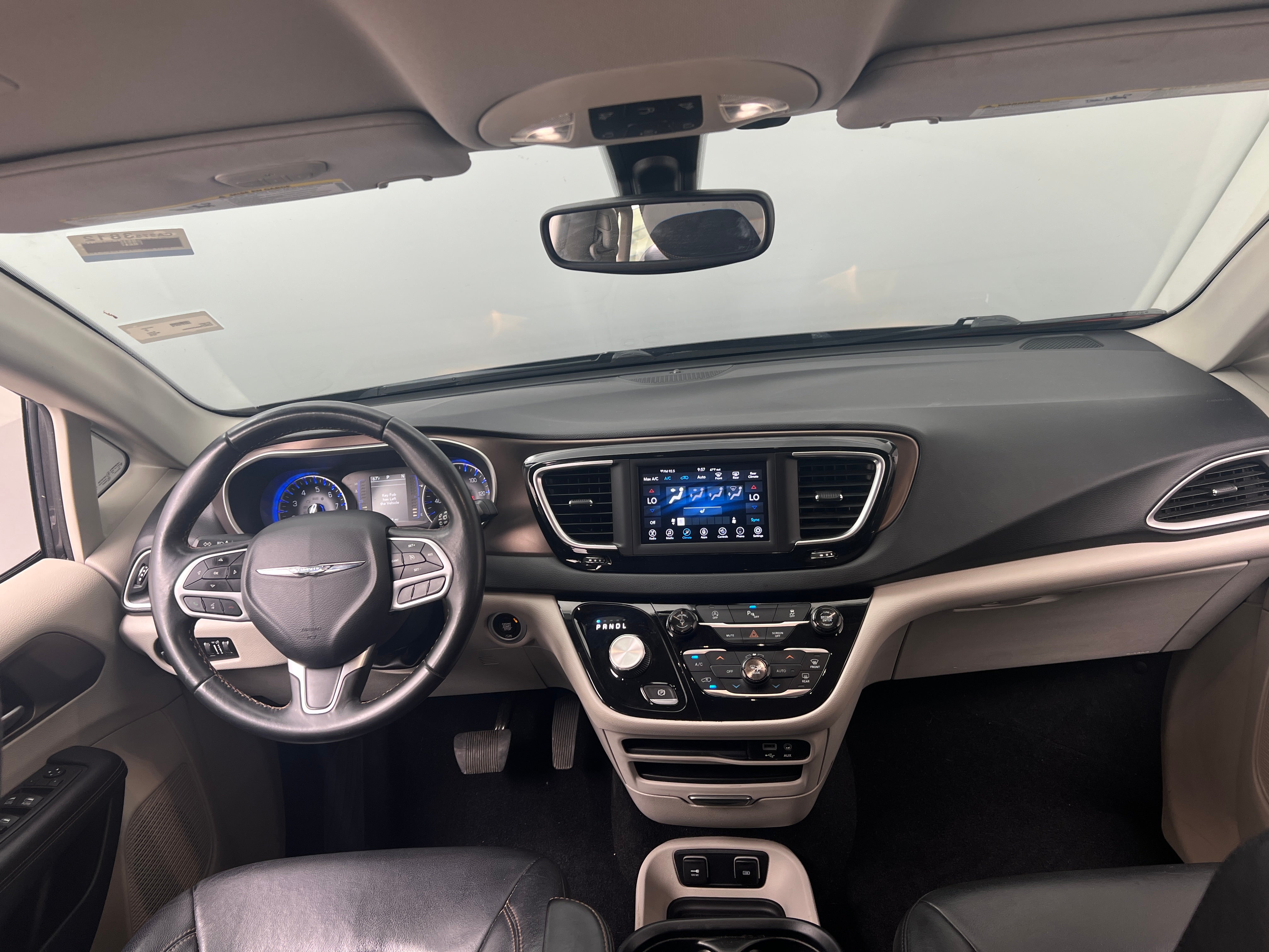 2018 Chrysler Pacifica Touring L 2