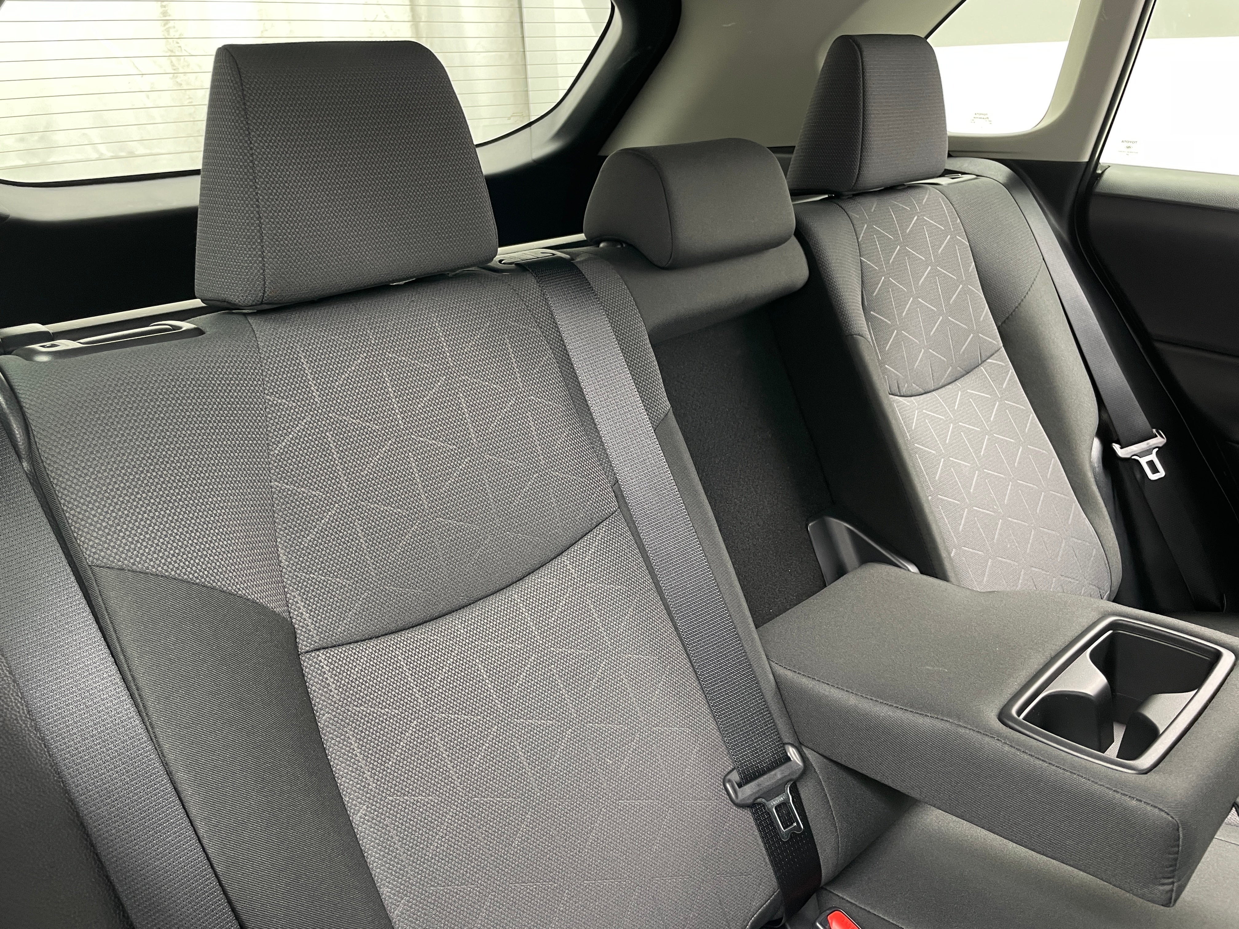 2024 Toyota RAV4 XLE 6