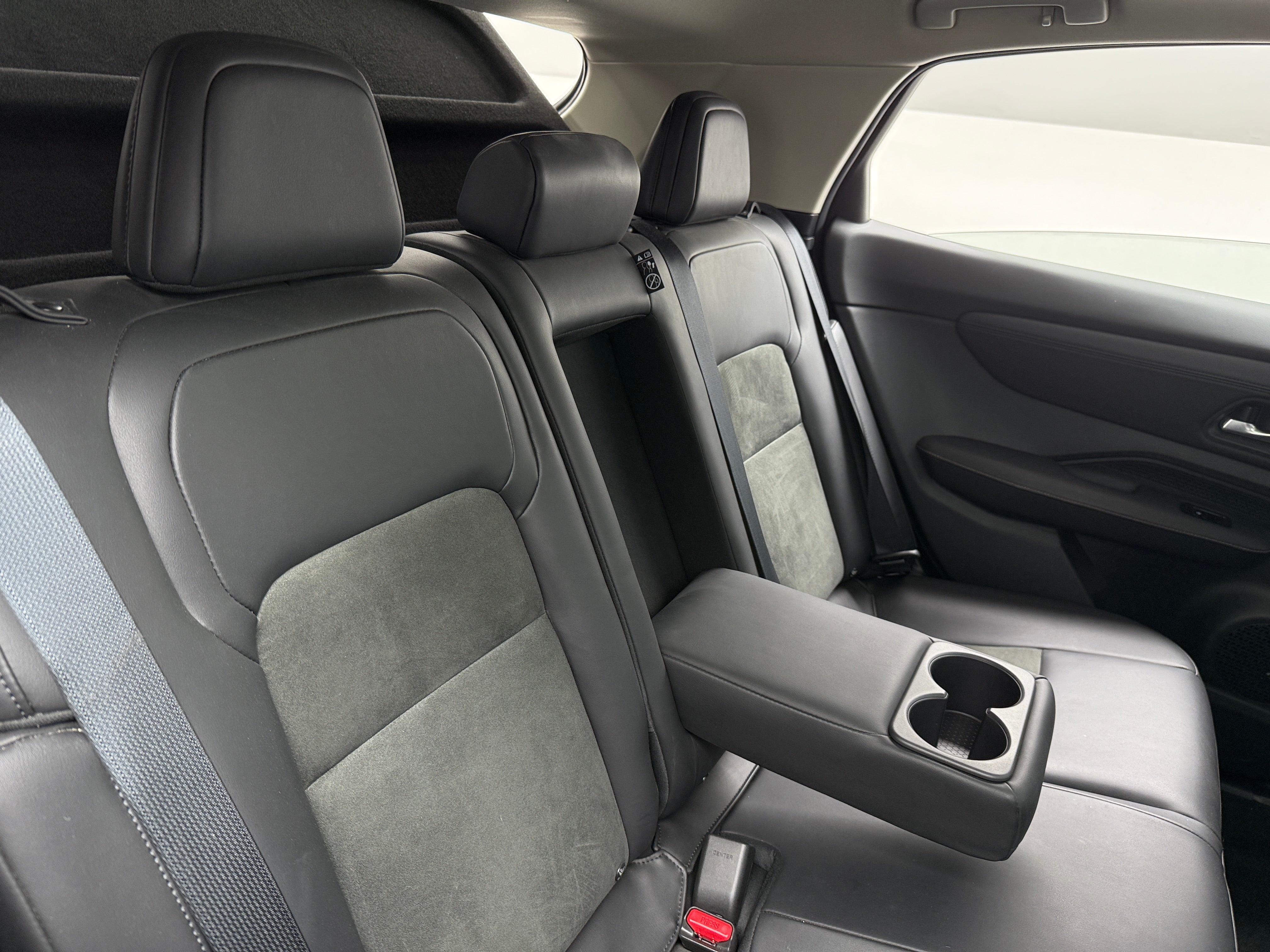 2023 Nissan Ariya Empower+ 5