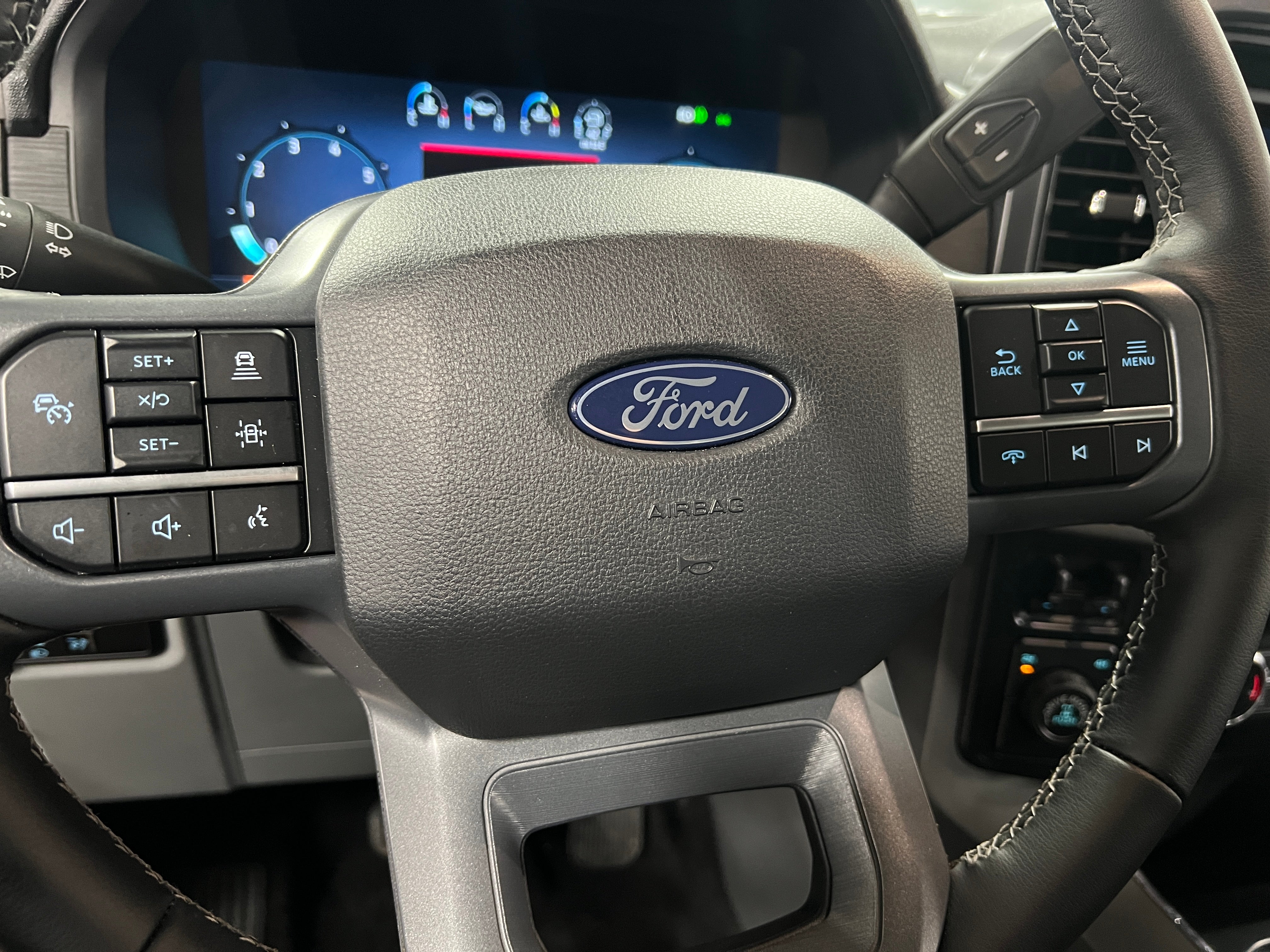 2024 Ford Econoline E-150 5