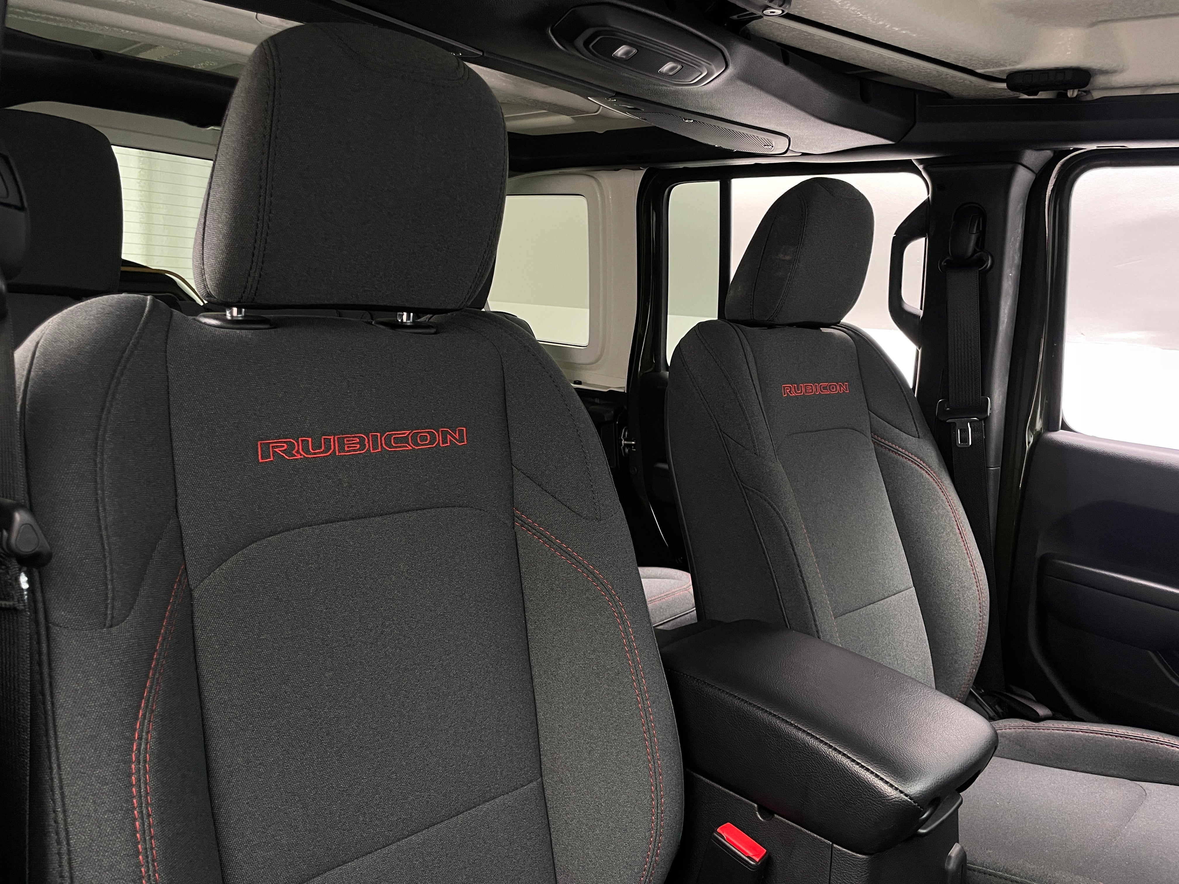 2024 Jeep Wrangler Rubicon 2