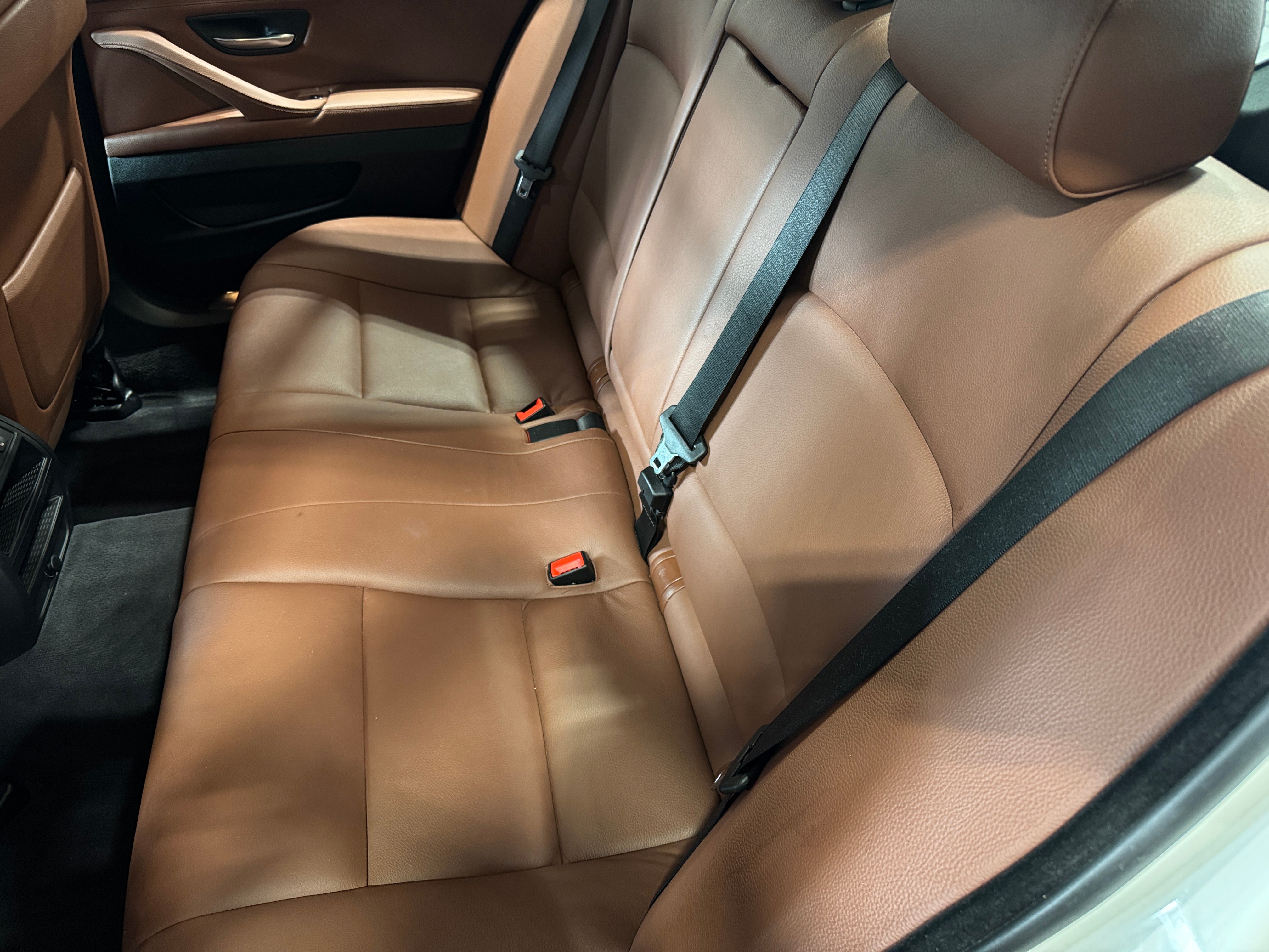 2013 BMW 5 Series 528i xDrive 5