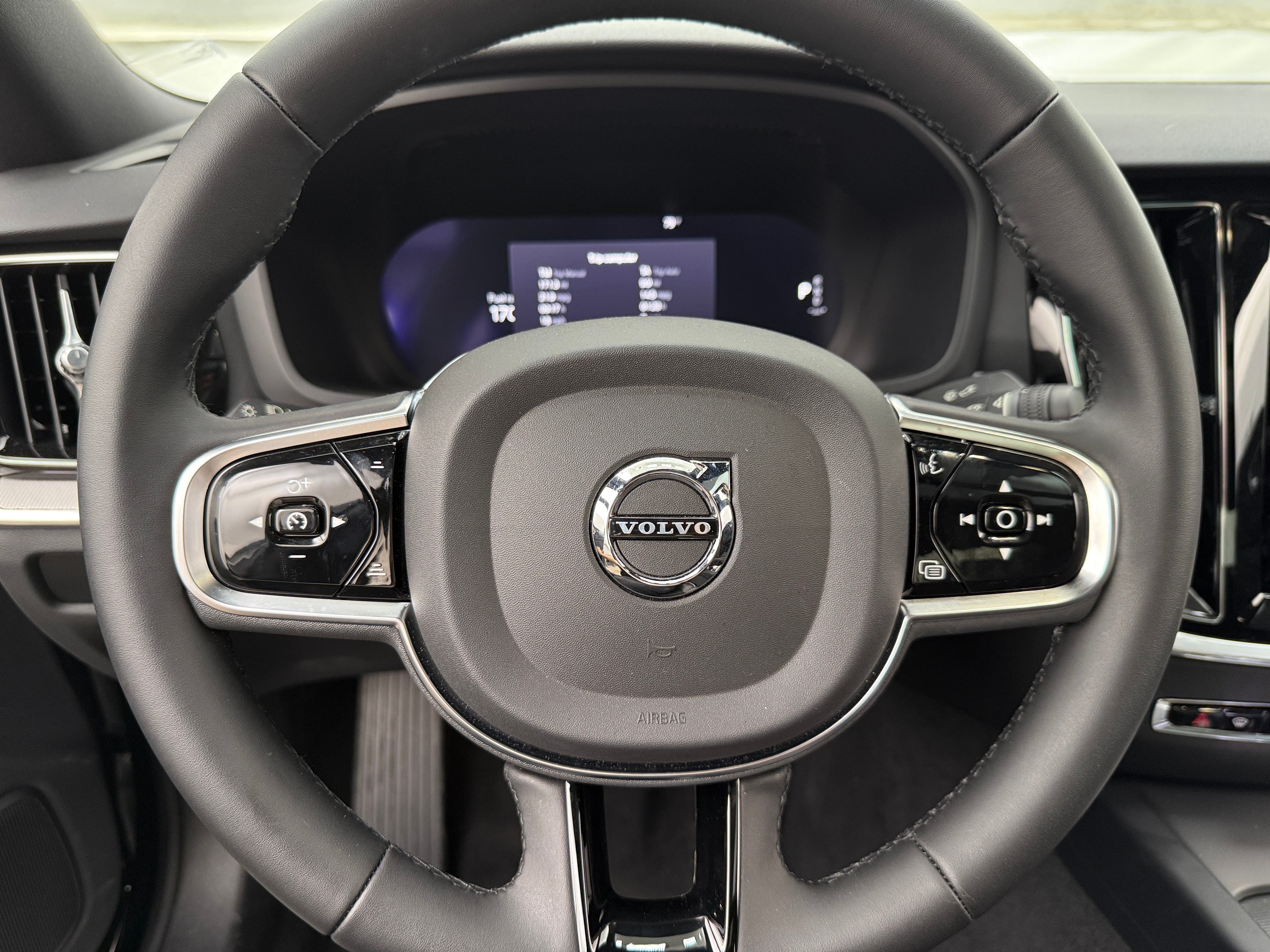 2024 Volvo S60 B5 Plus 4