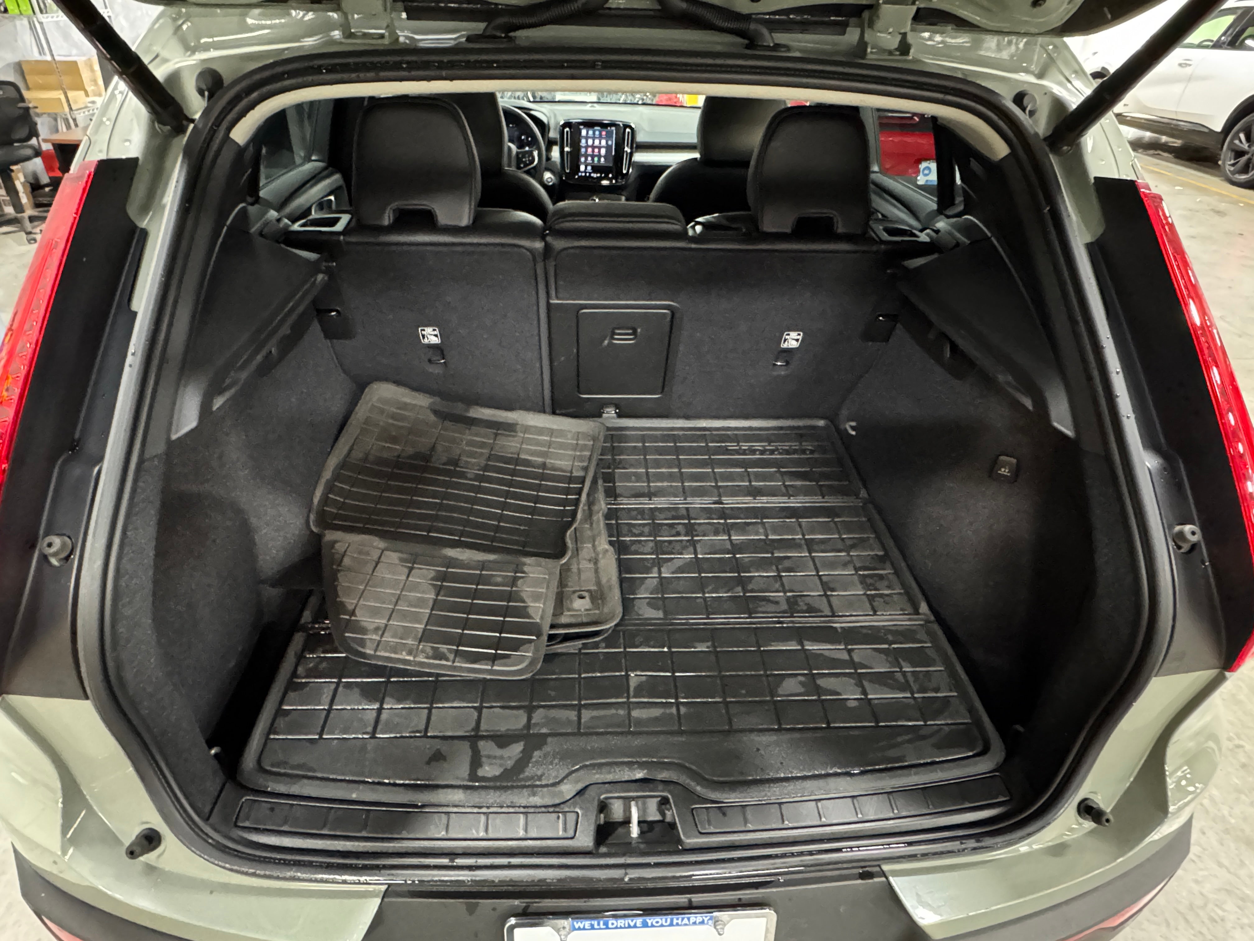 2023 Volvo XC40 B5 Plus 6