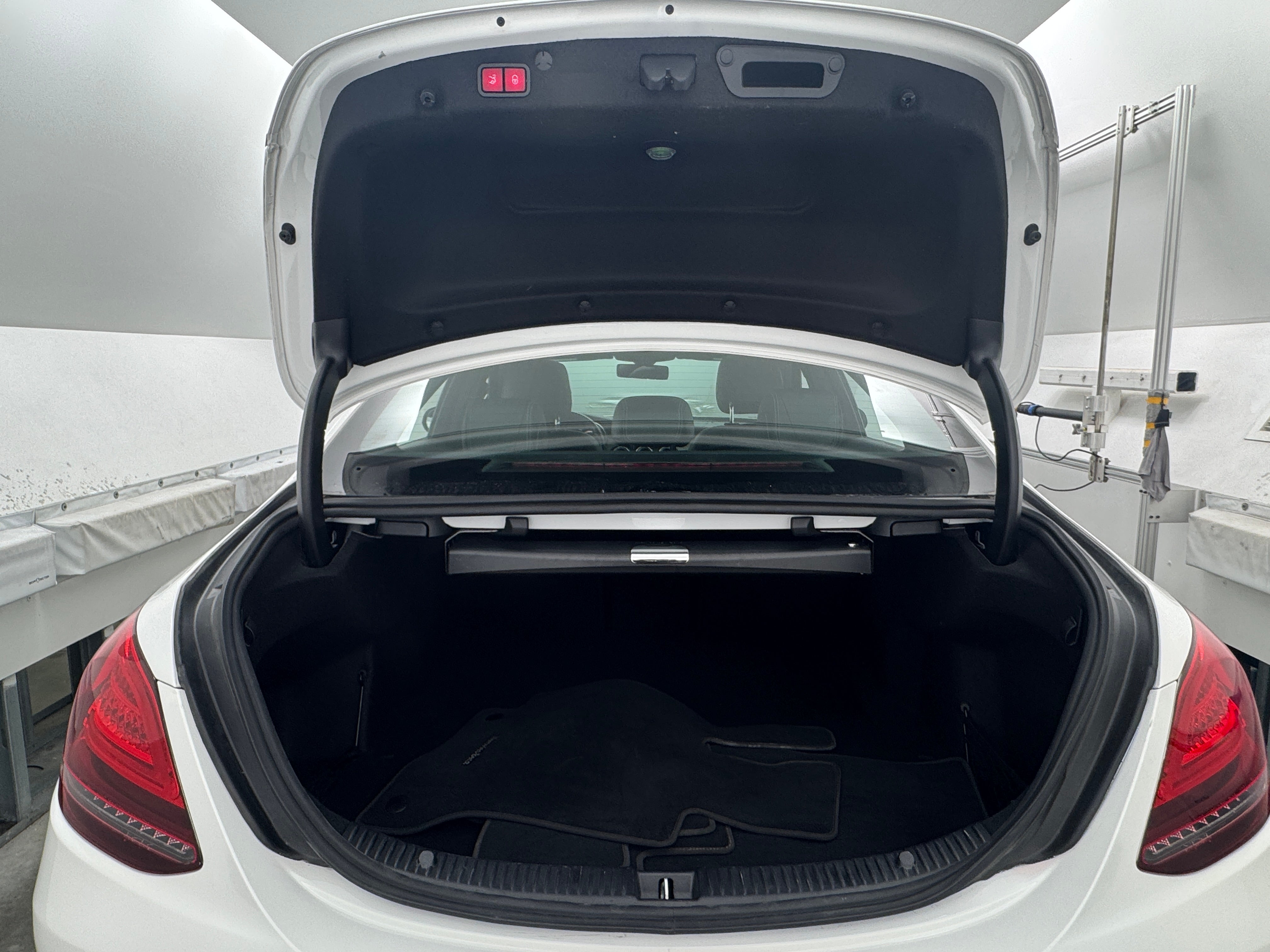 2021 Mercedes-Benz C-Class C 300 6