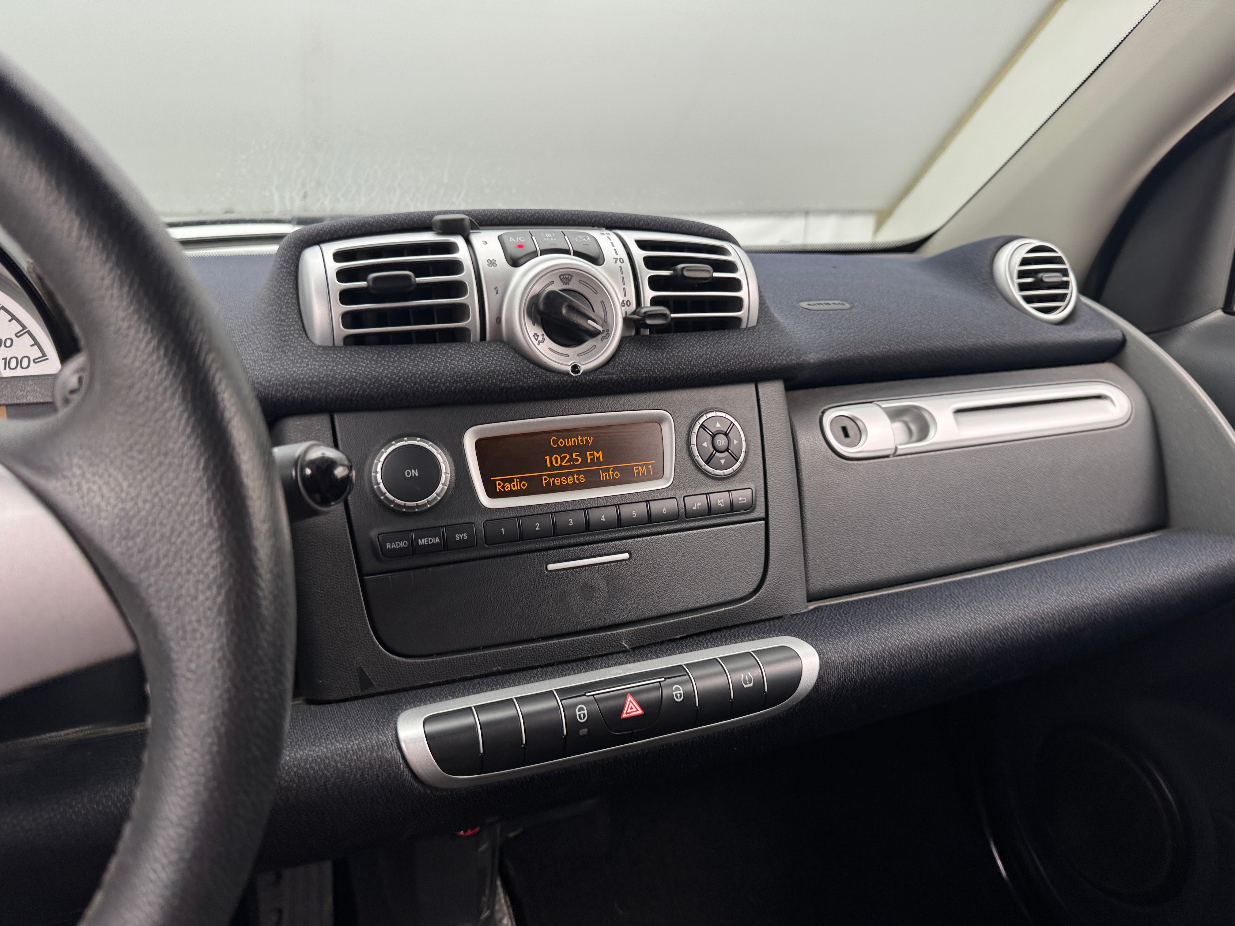 2015 smart fortwo Pure 3