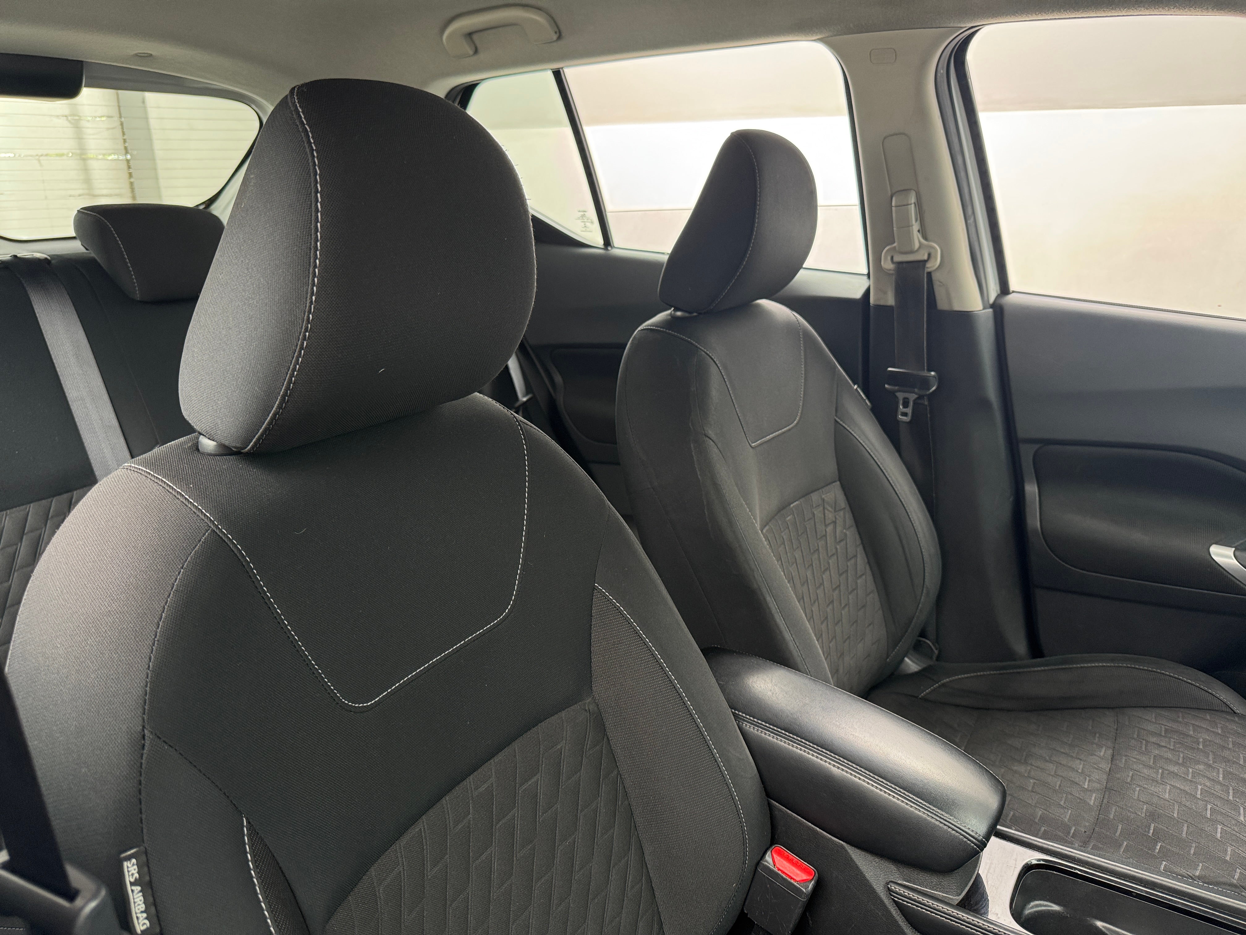 2022 Nissan Kicks SV 2