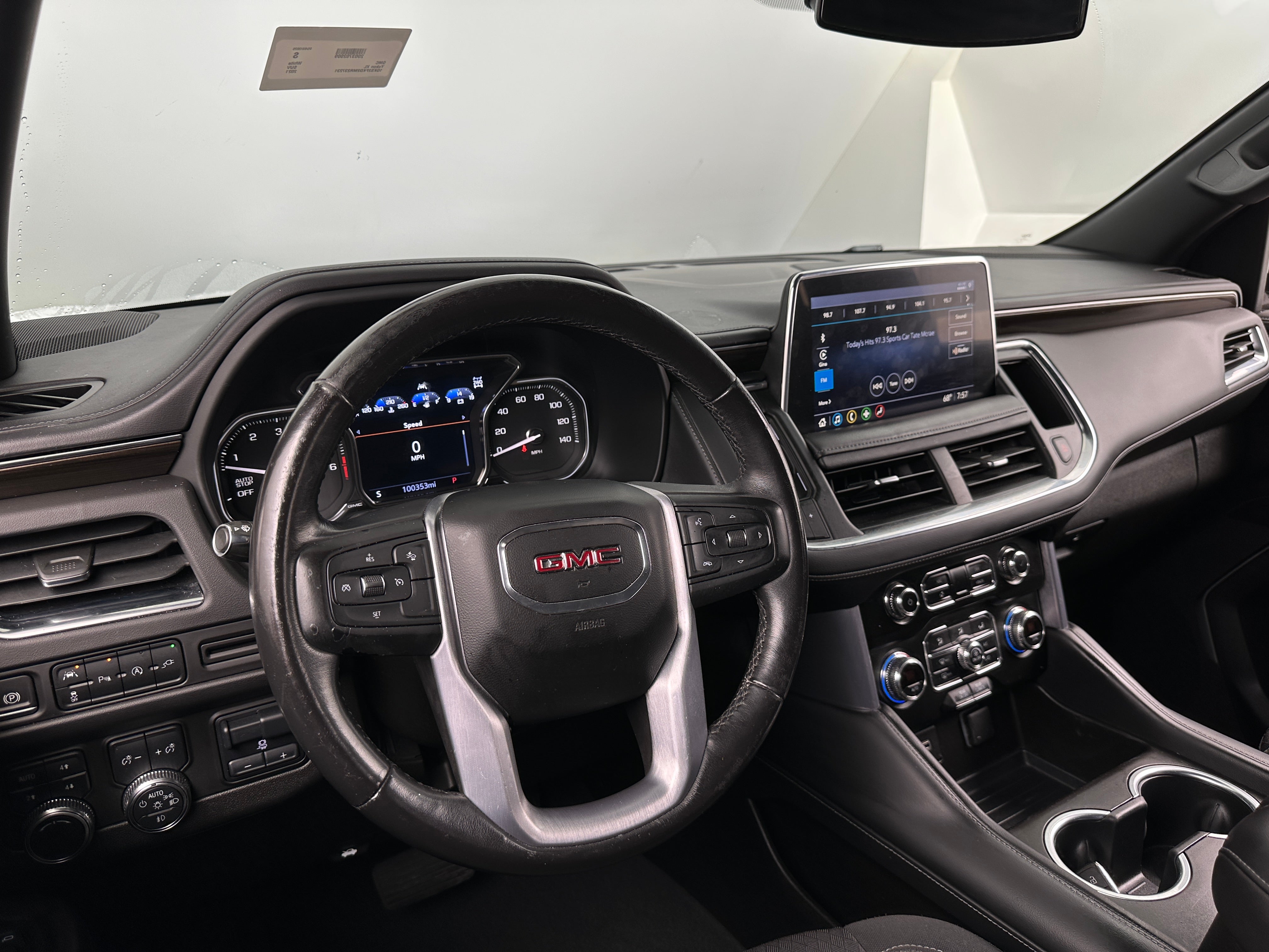 2021 GMC Yukon XL SLE 3