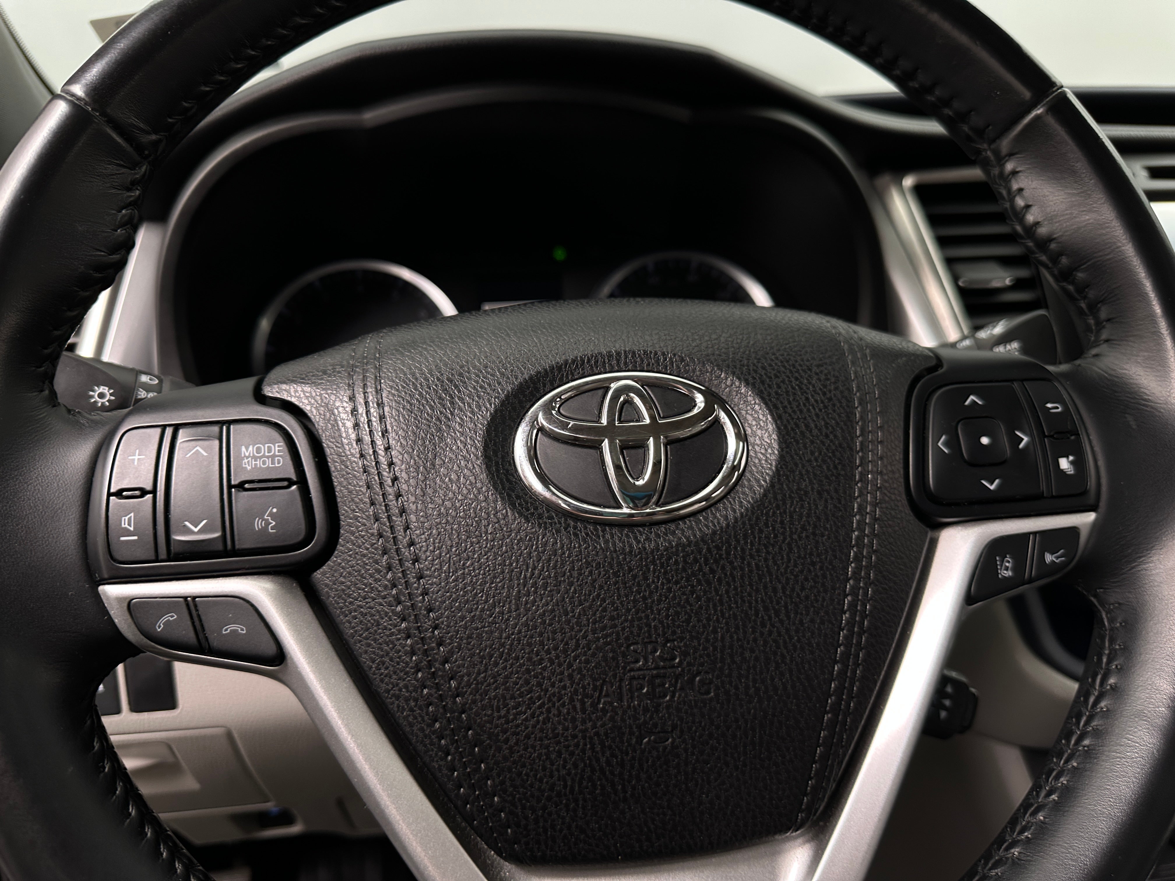 2017 Toyota Highlander Limited 5