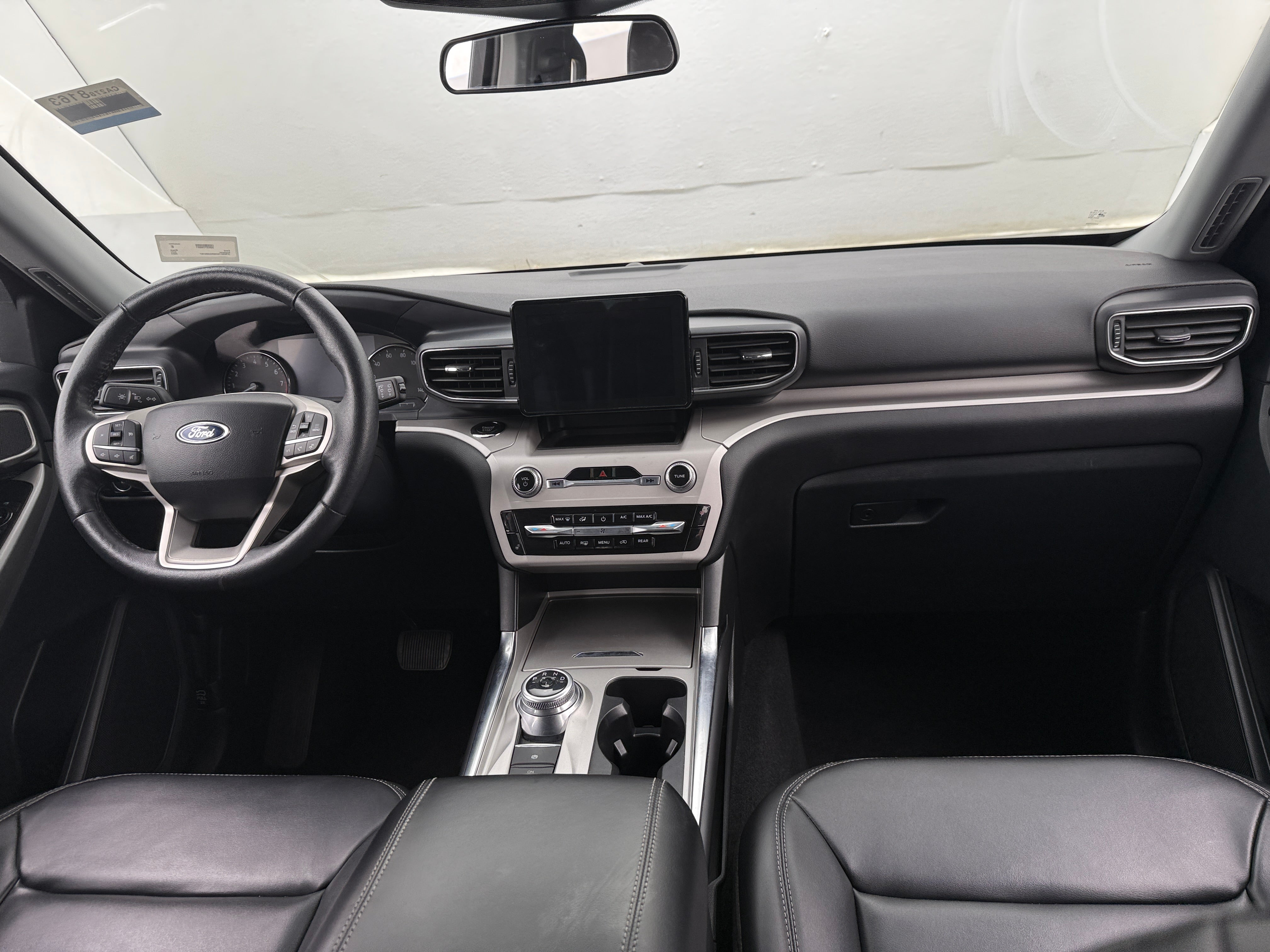 2024 Ford Explorer XLT 3
