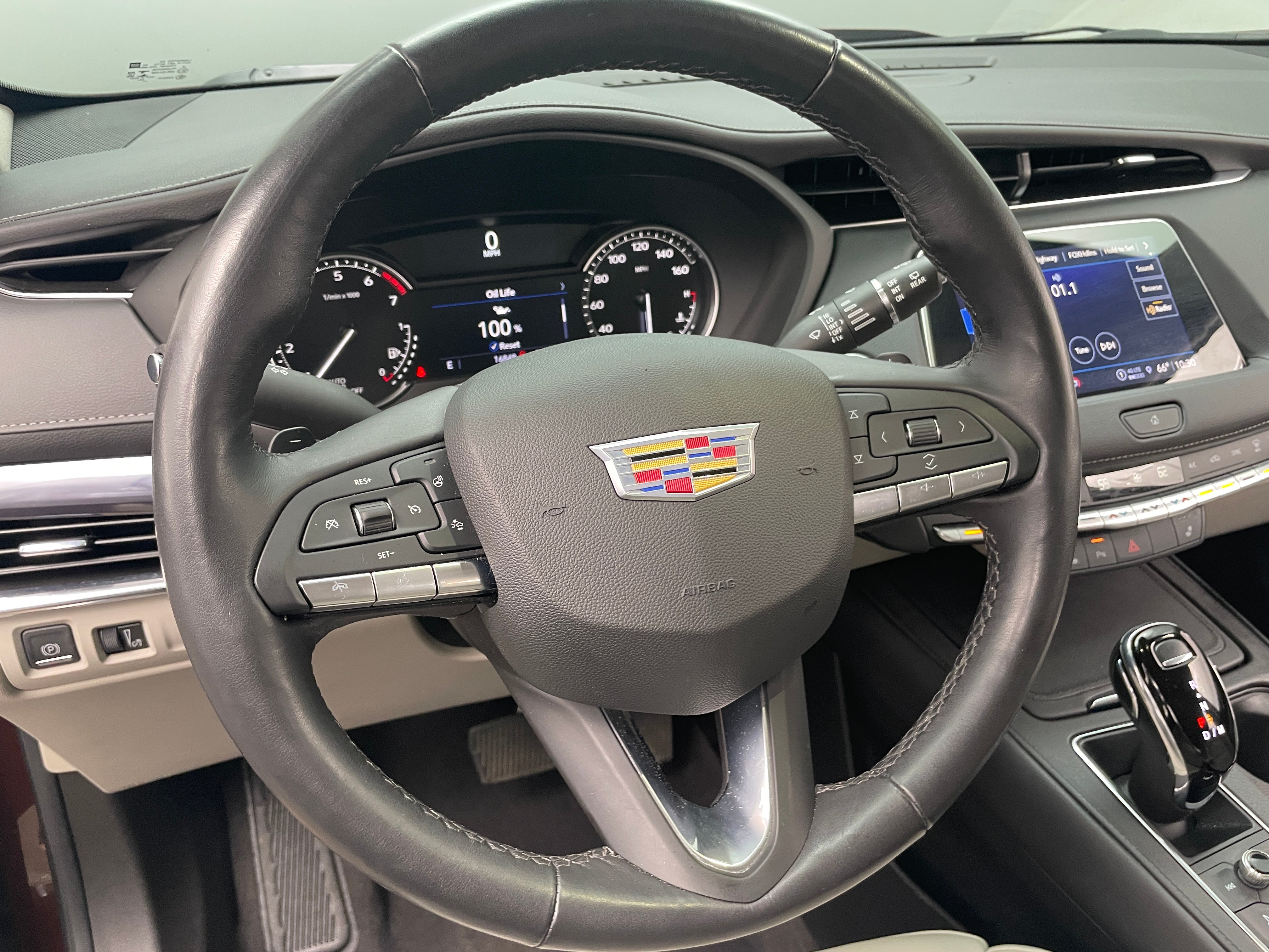 2023 Cadillac XT4 Luxury 4