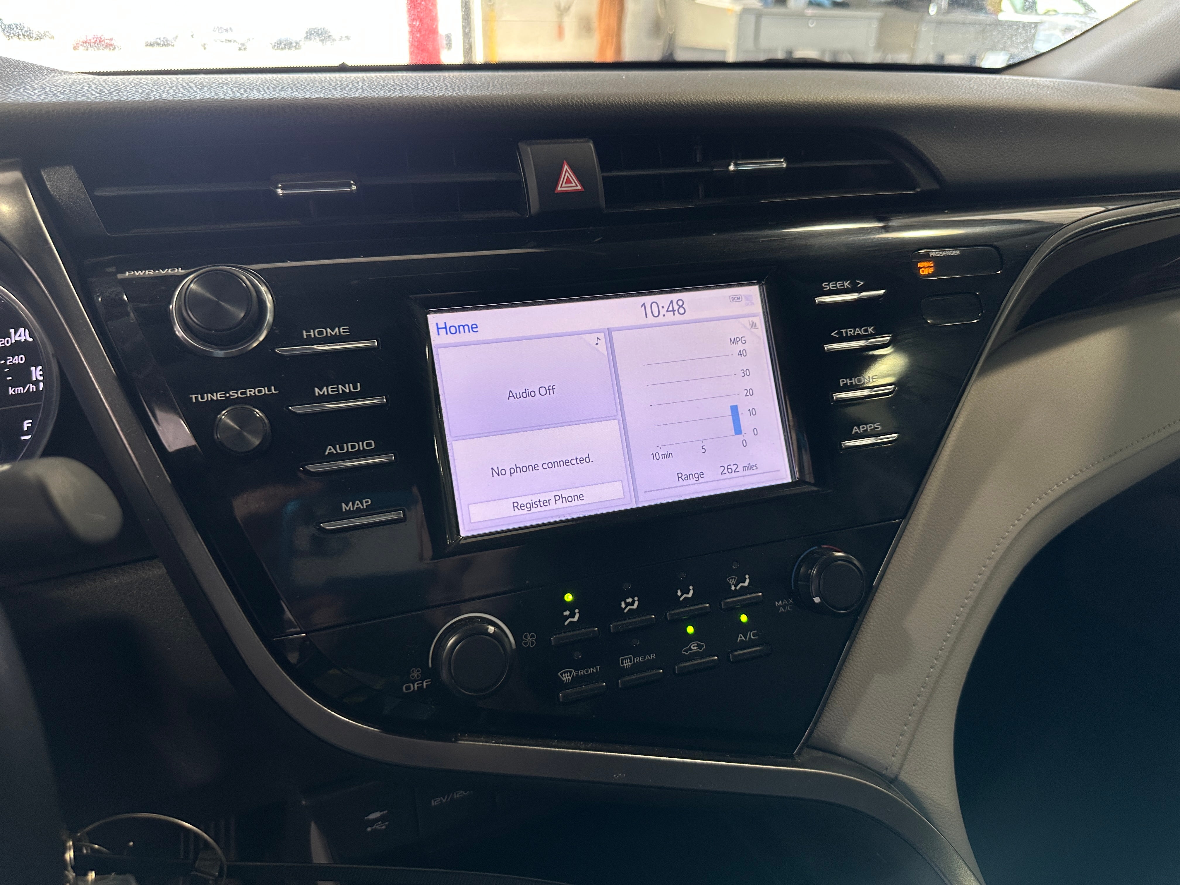 2019 Toyota Camry LE 4