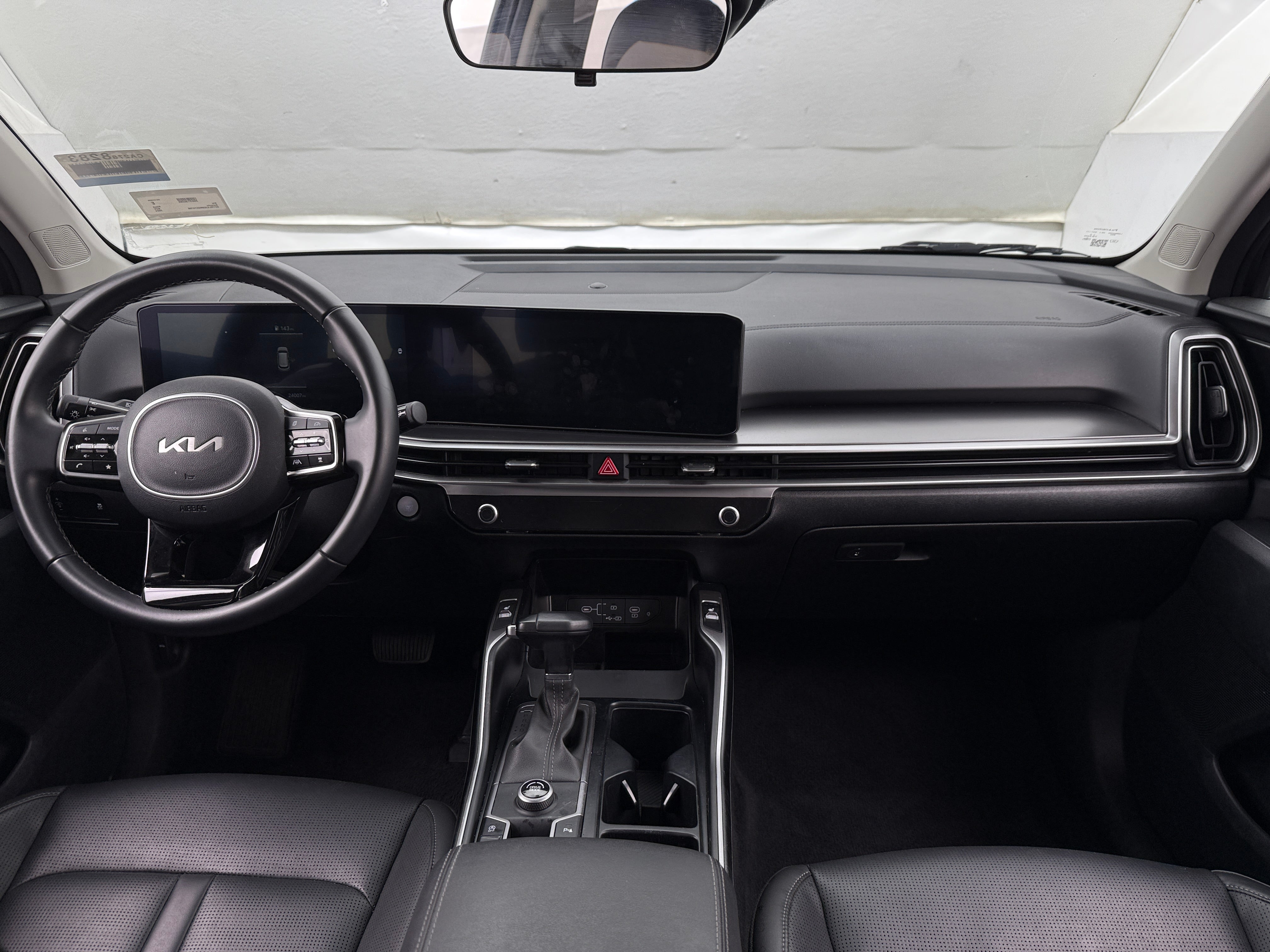 2024 Kia Sorento S 2