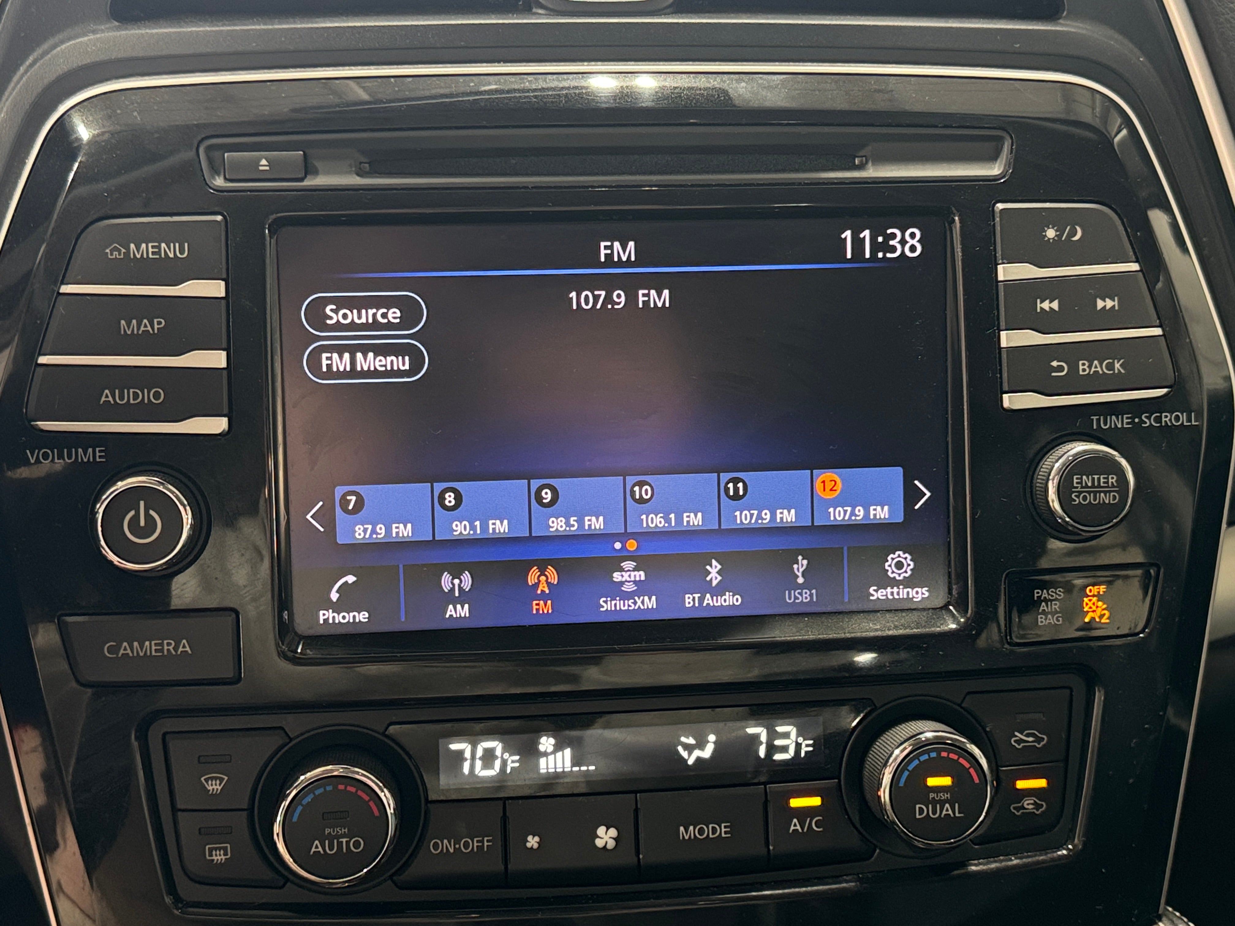 2023 Nissan Maxima SV 3
