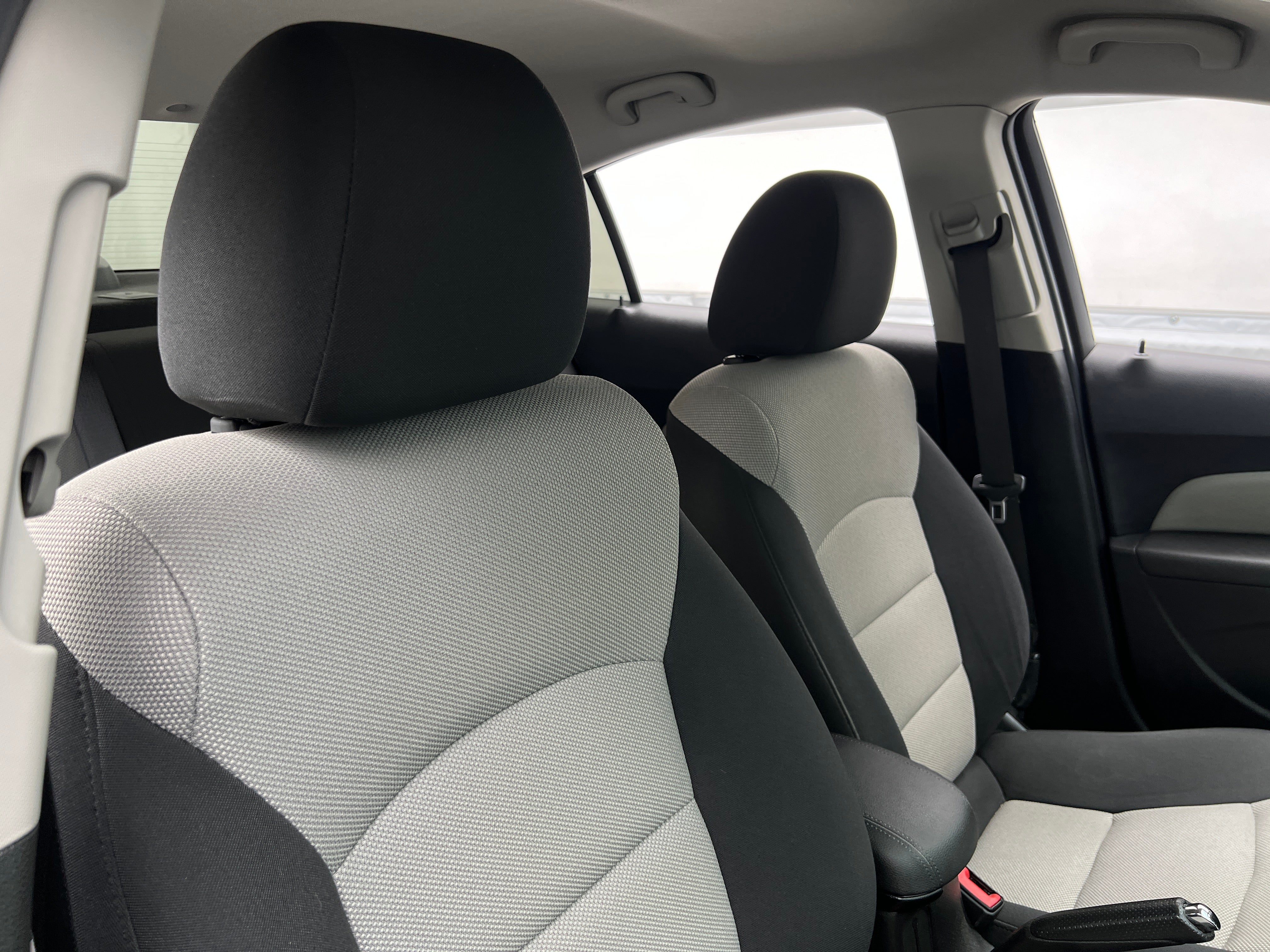 2016 Chevrolet Cruze Limited 2
