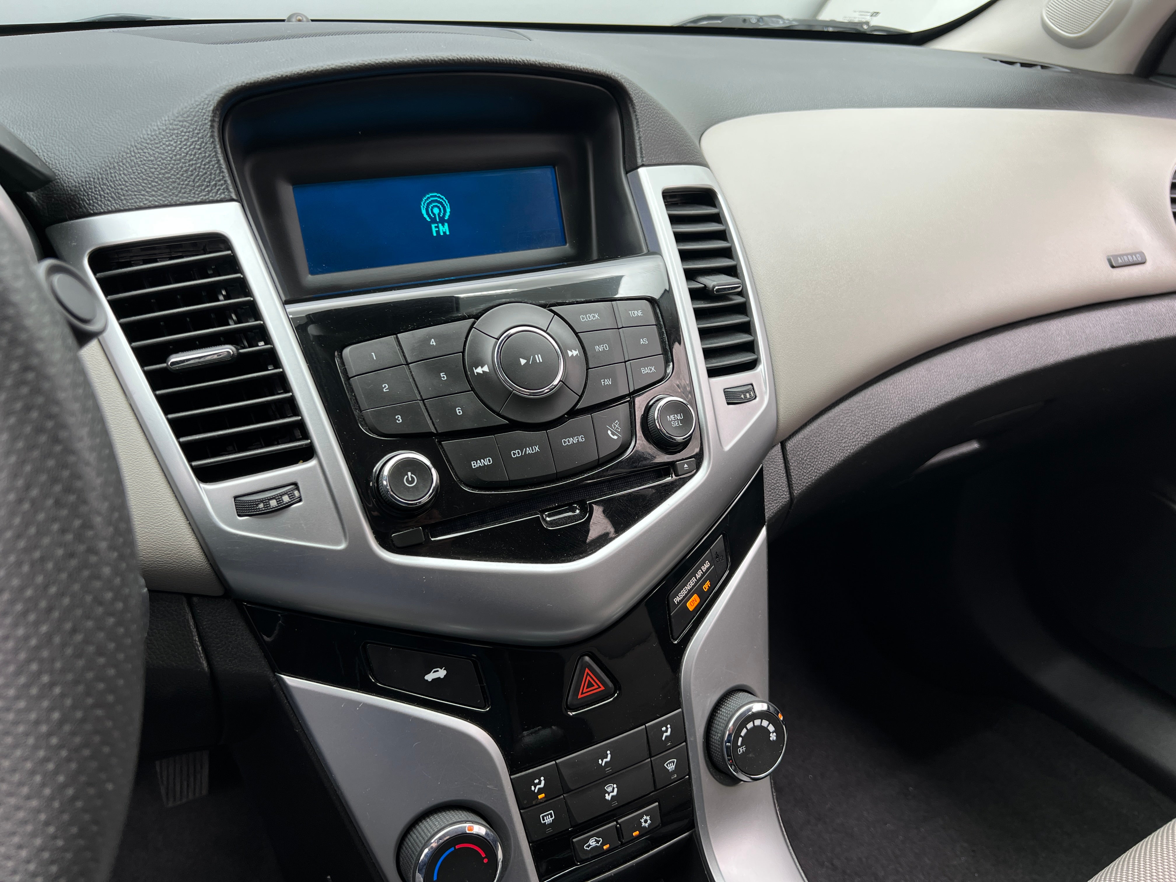 2016 Chevrolet Cruze Limited 4