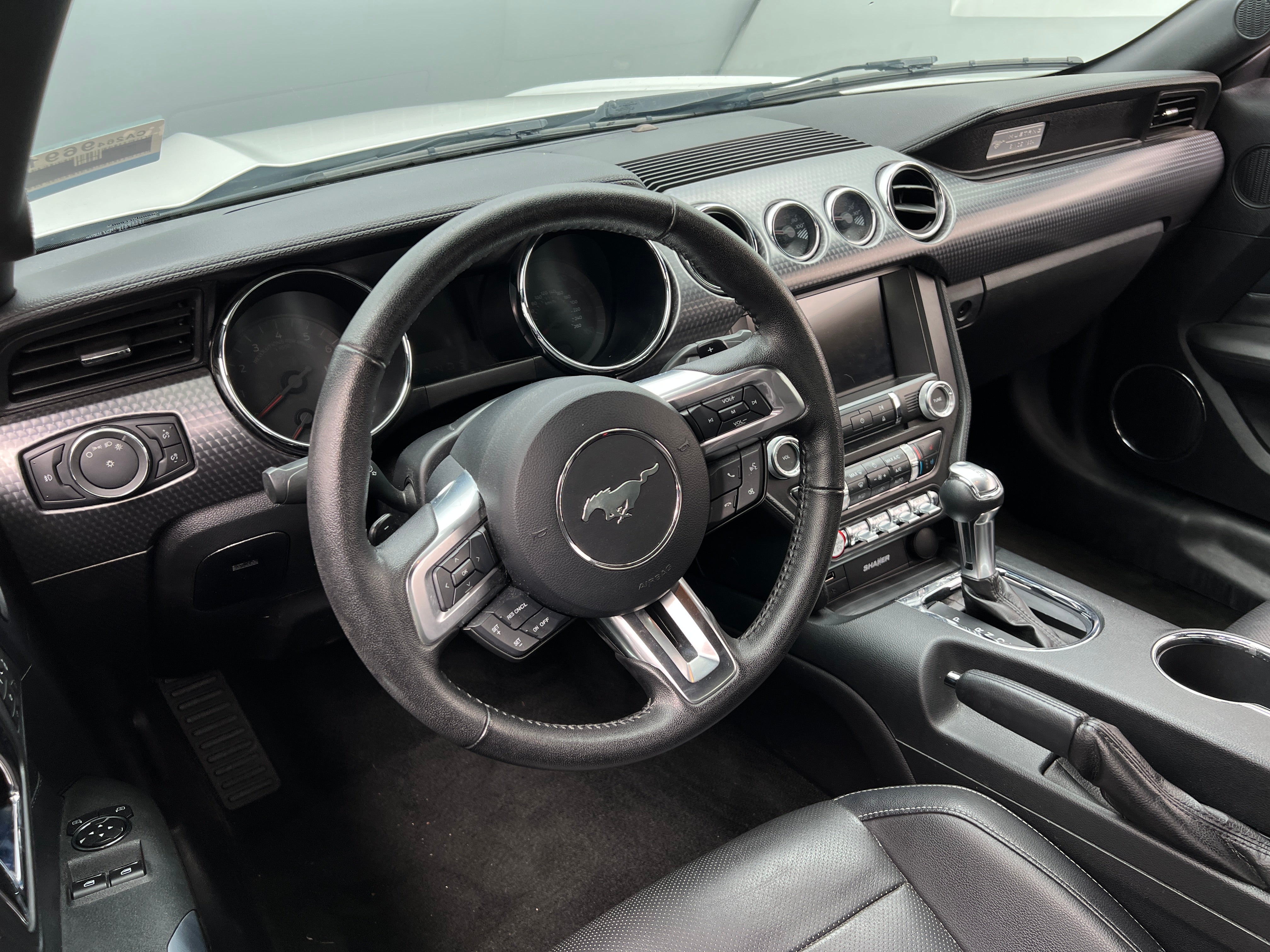 2017 Ford Mustang  3