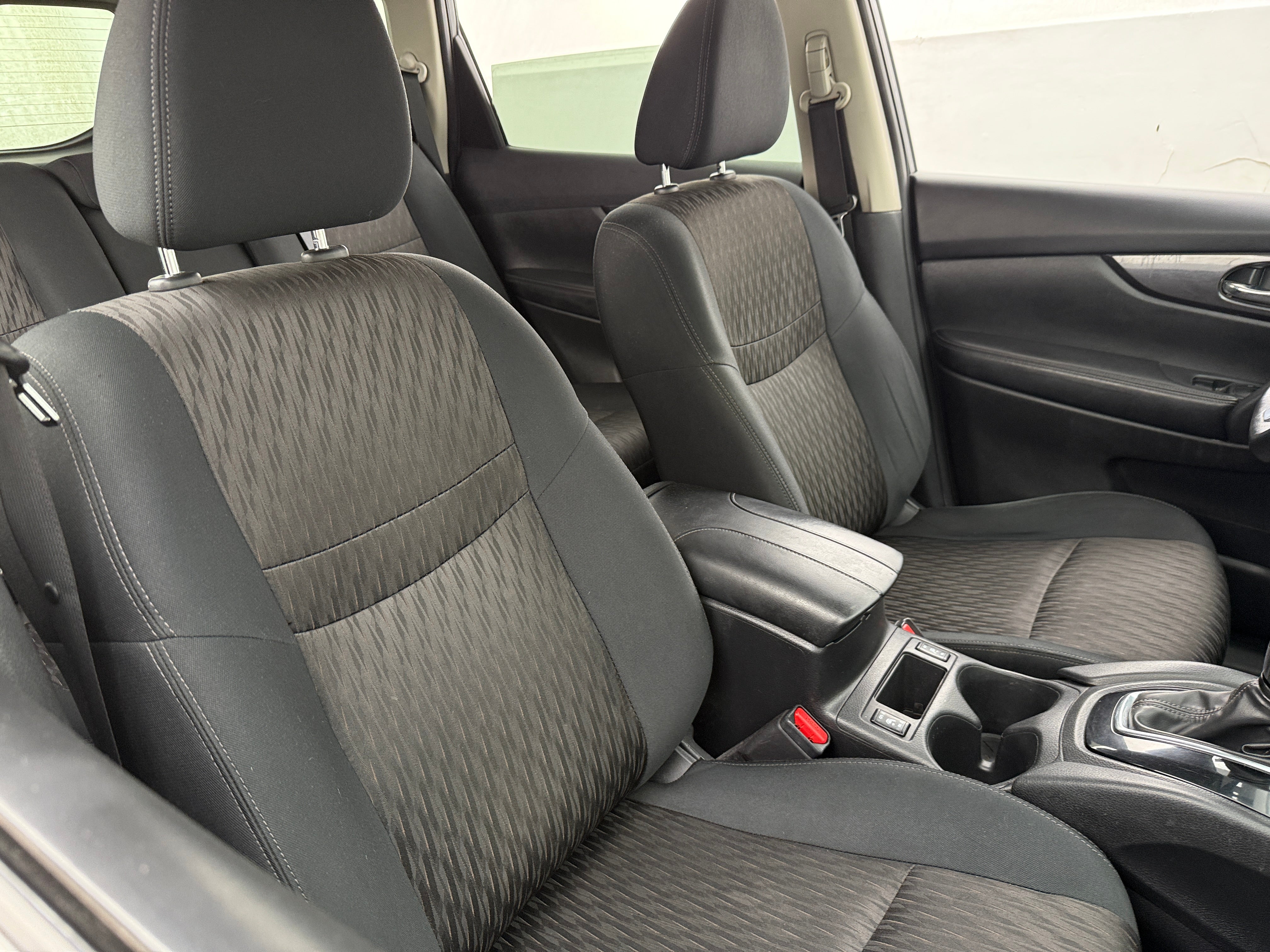 2018 Nissan Rogue S 2