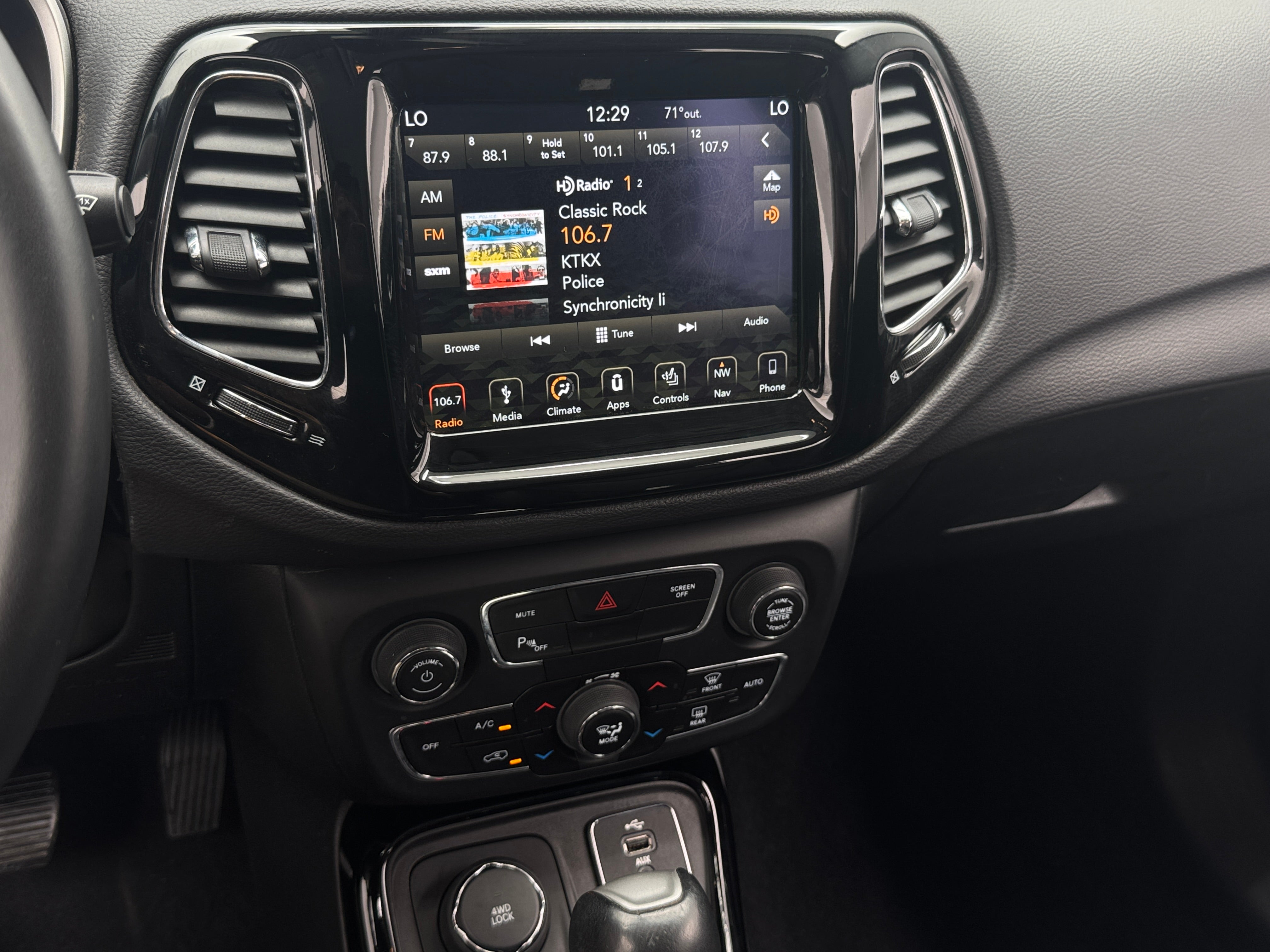 2018 Jeep Compass Limited 3