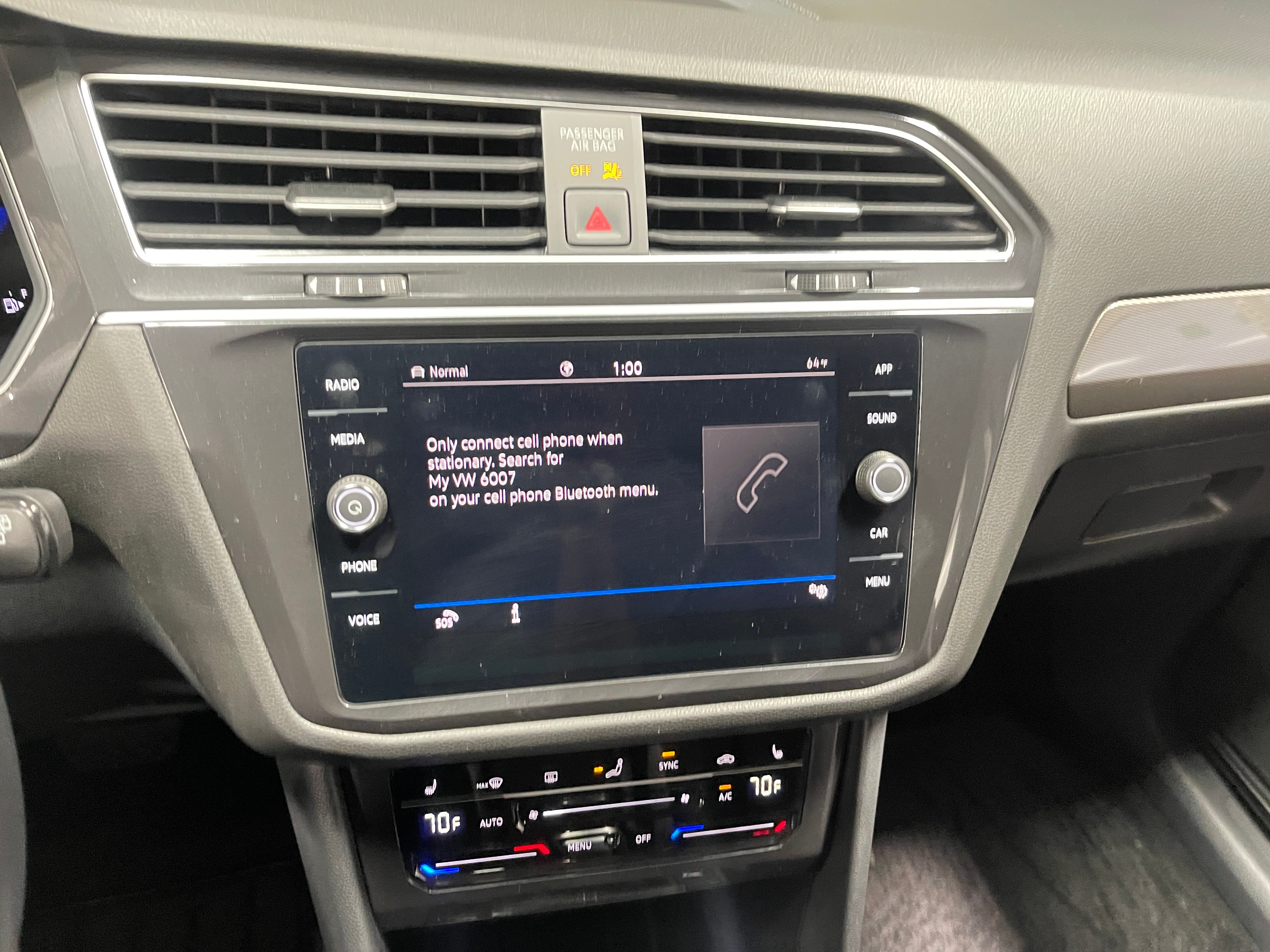2024 Volkswagen Tiguan SE 3