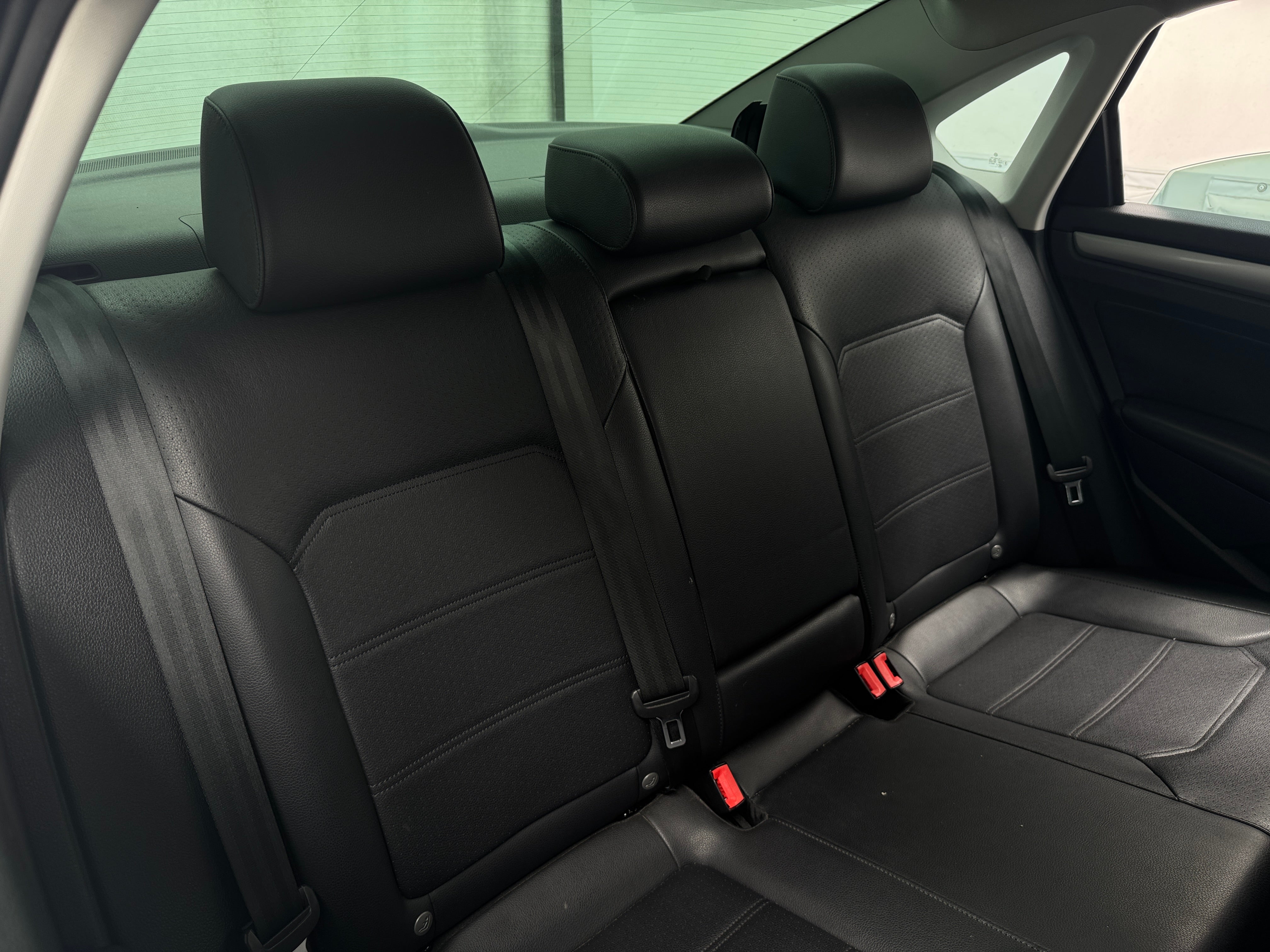2015 Volkswagen Passat Limited Edition 5