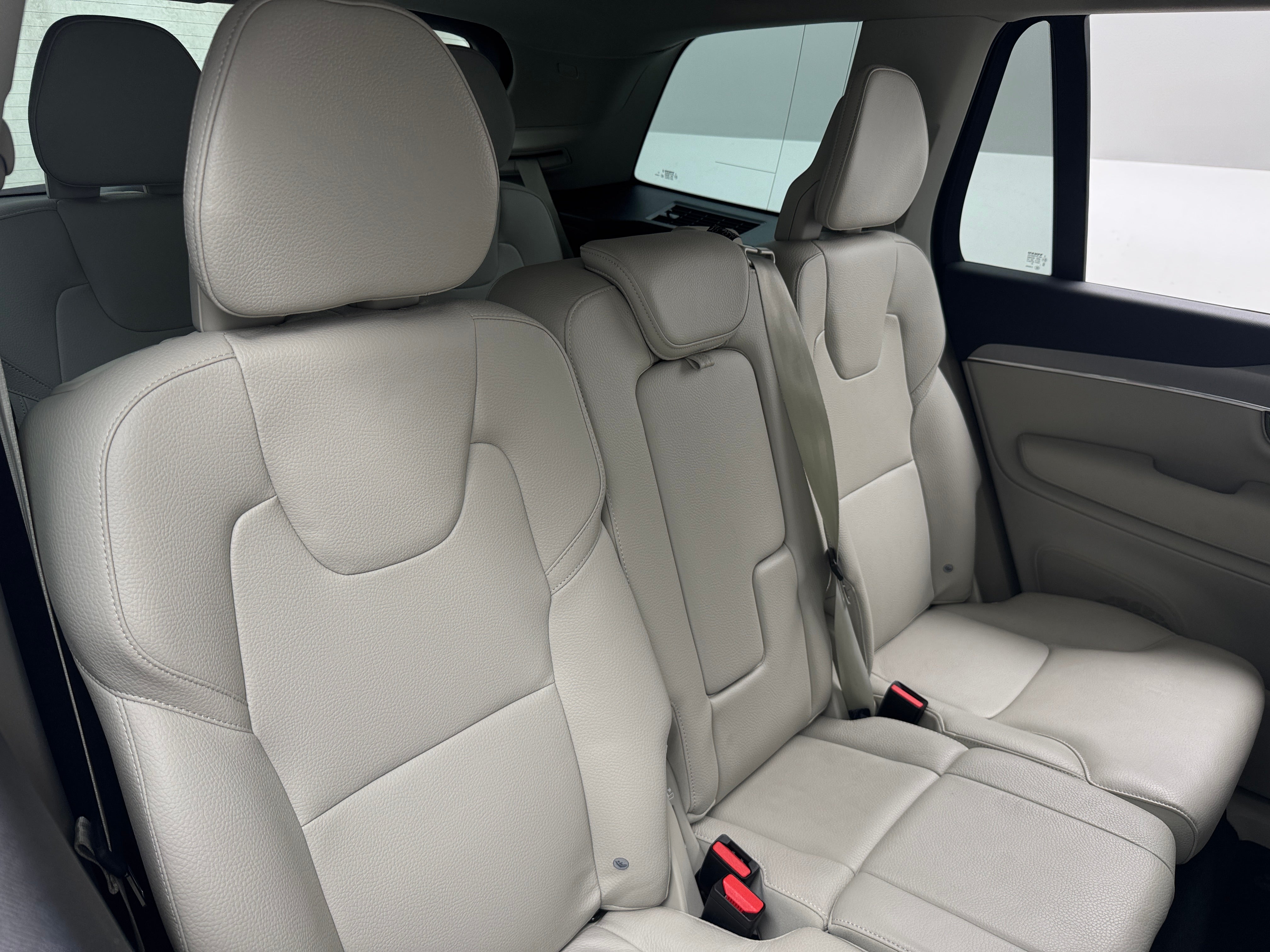 2021 Volvo XC90 T5 Momentum 5