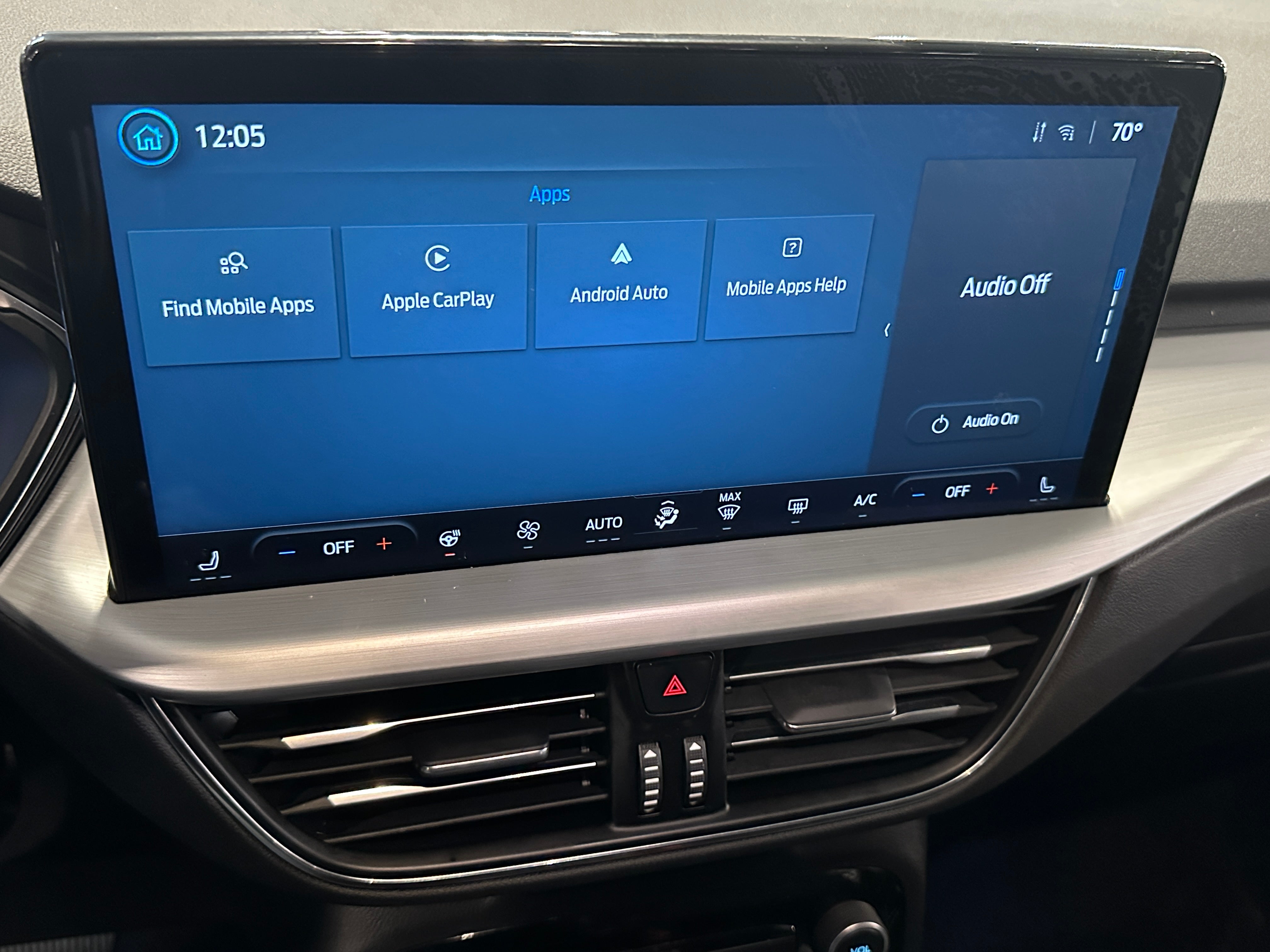 2023 Ford Escape Plug-in Hybrid 3
