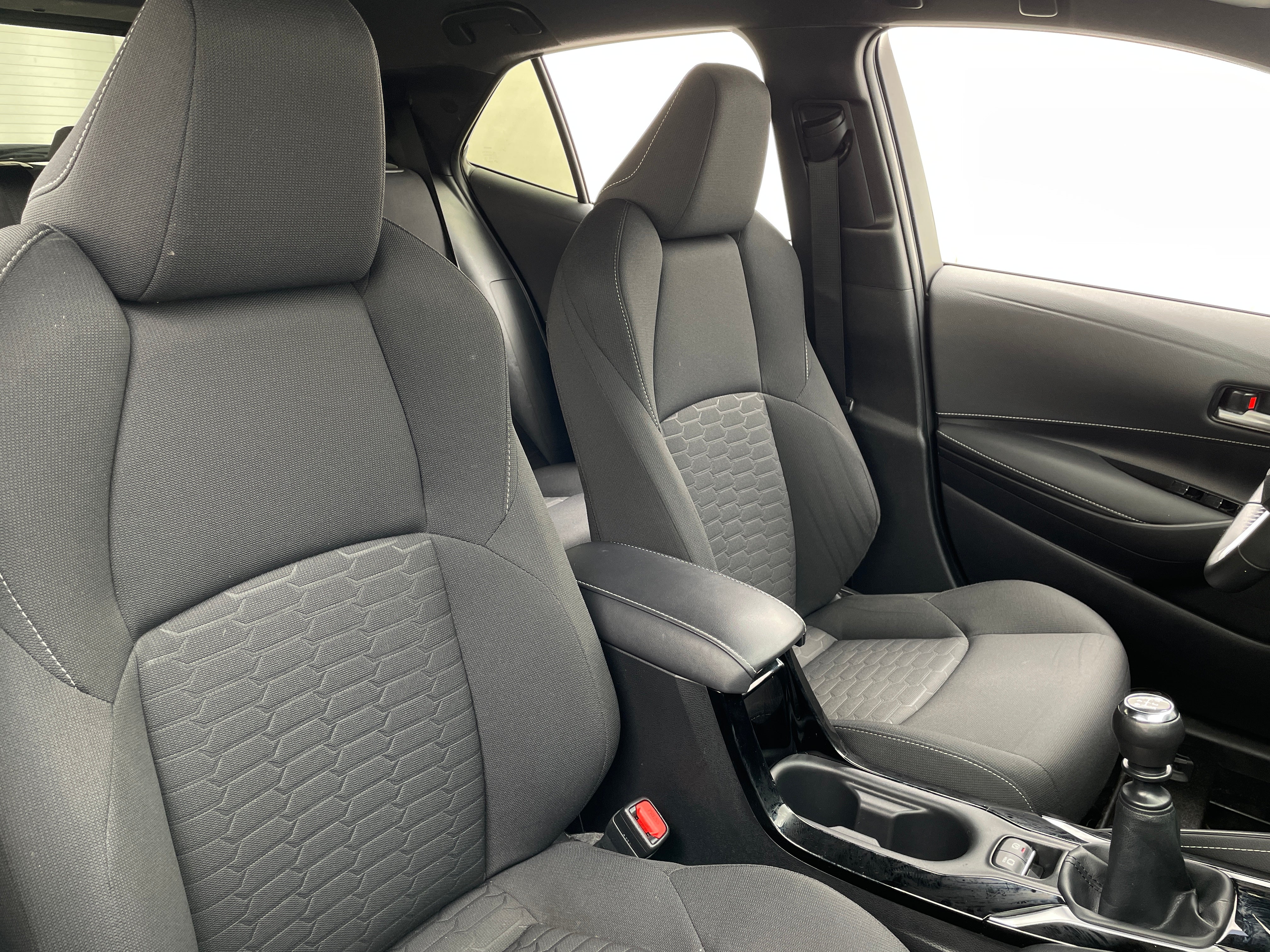 2022 Toyota Corolla SE 2