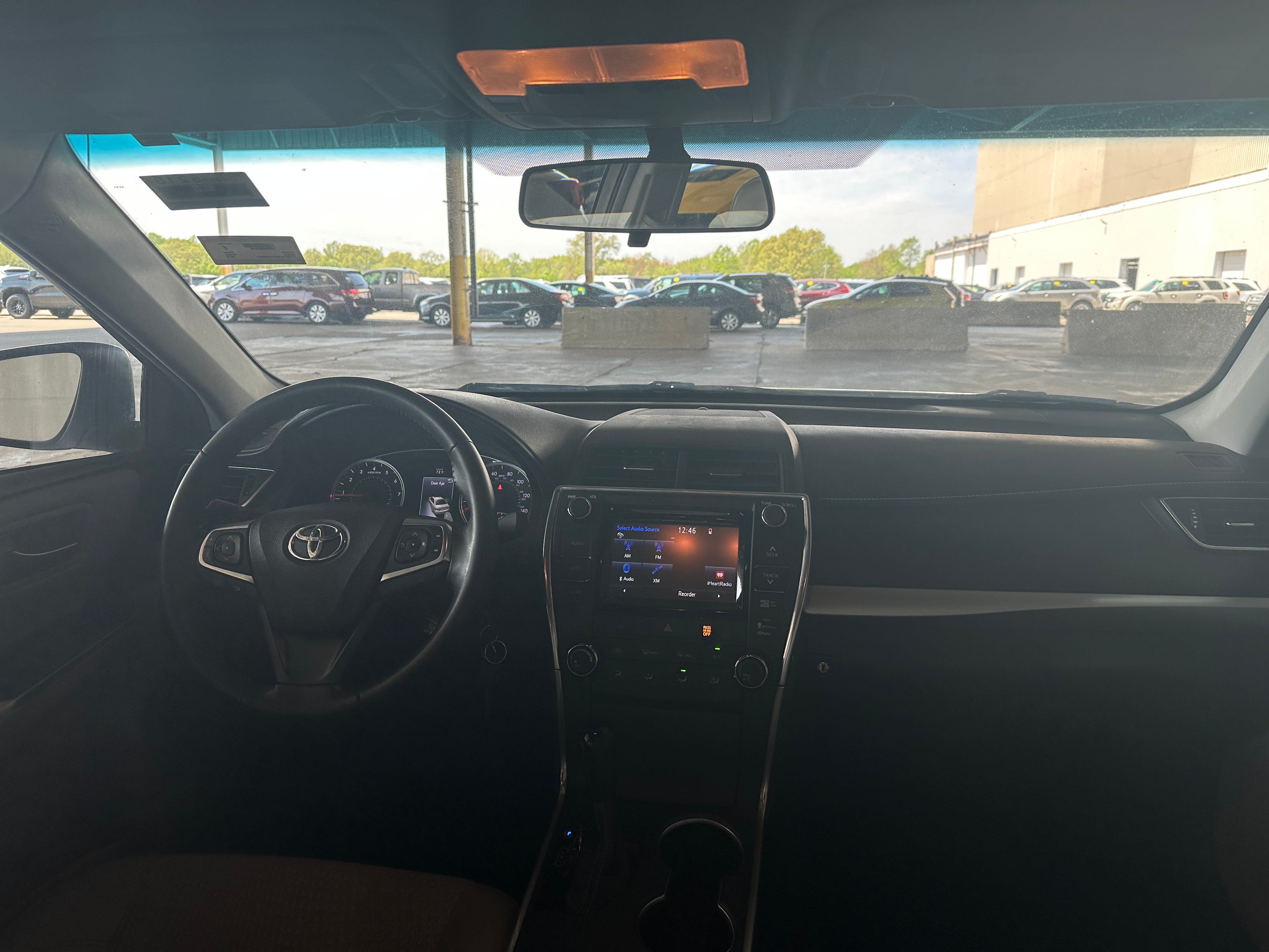 2015 Toyota Camry SE 3