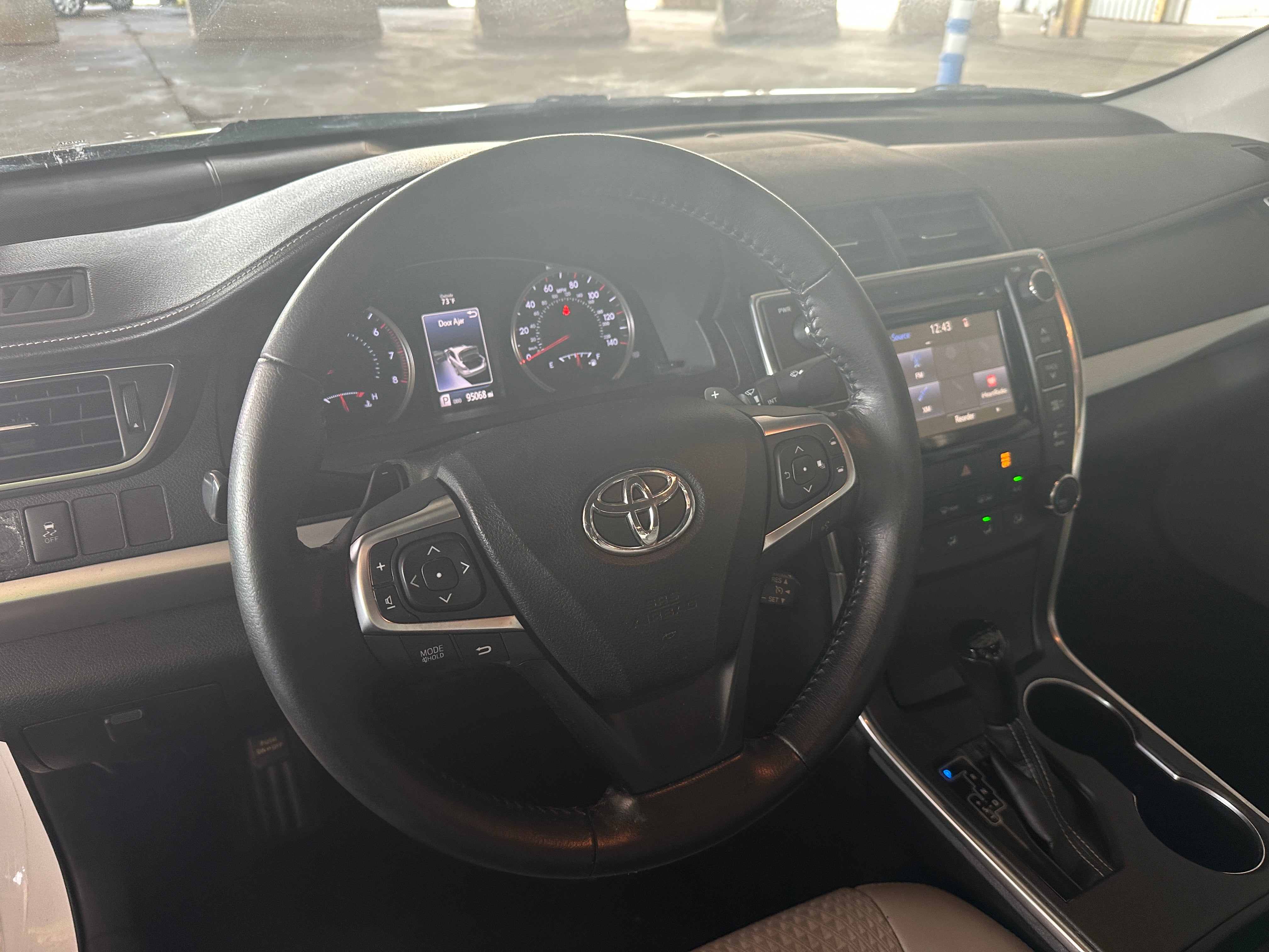2015 Toyota Camry SE 5