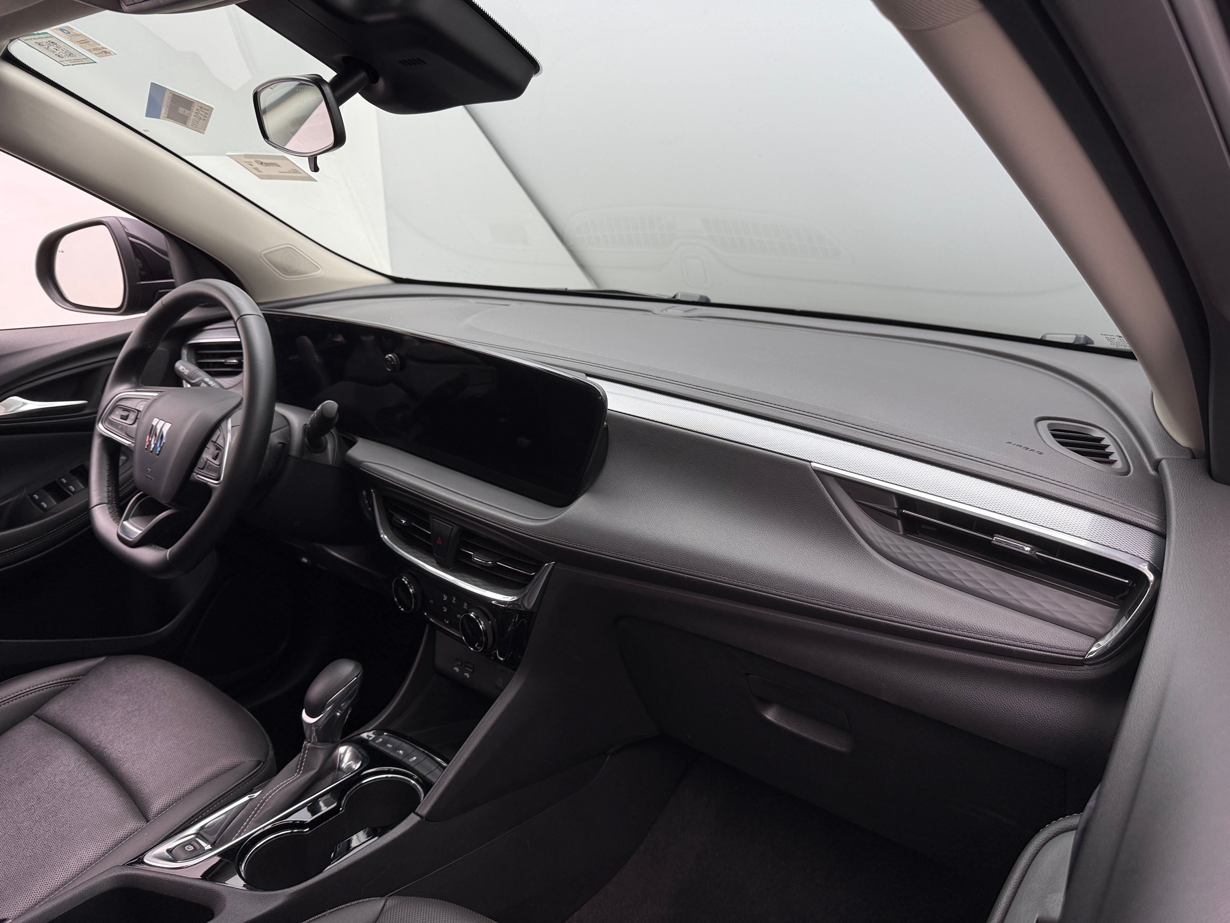 2024 Buick Encore GX Sport Touring 2