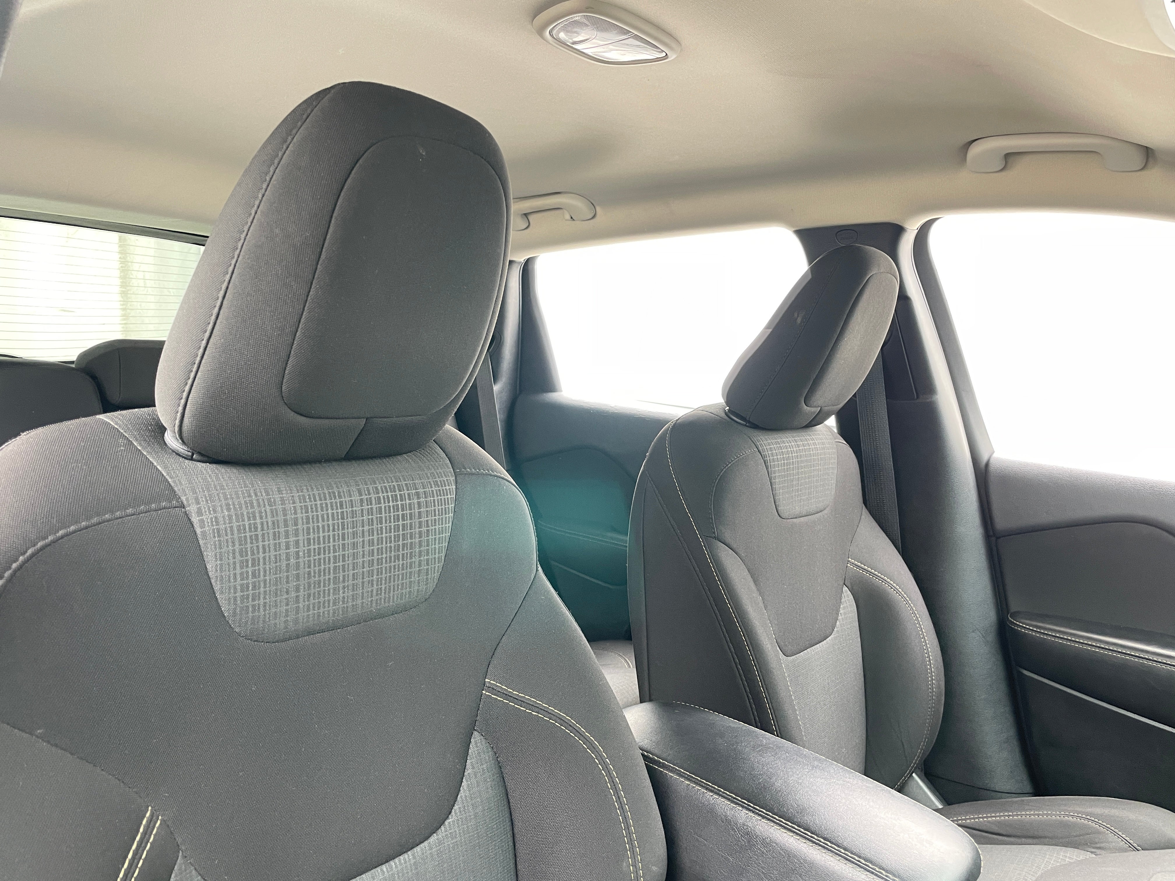 2016 Jeep Cherokee Latitude 2