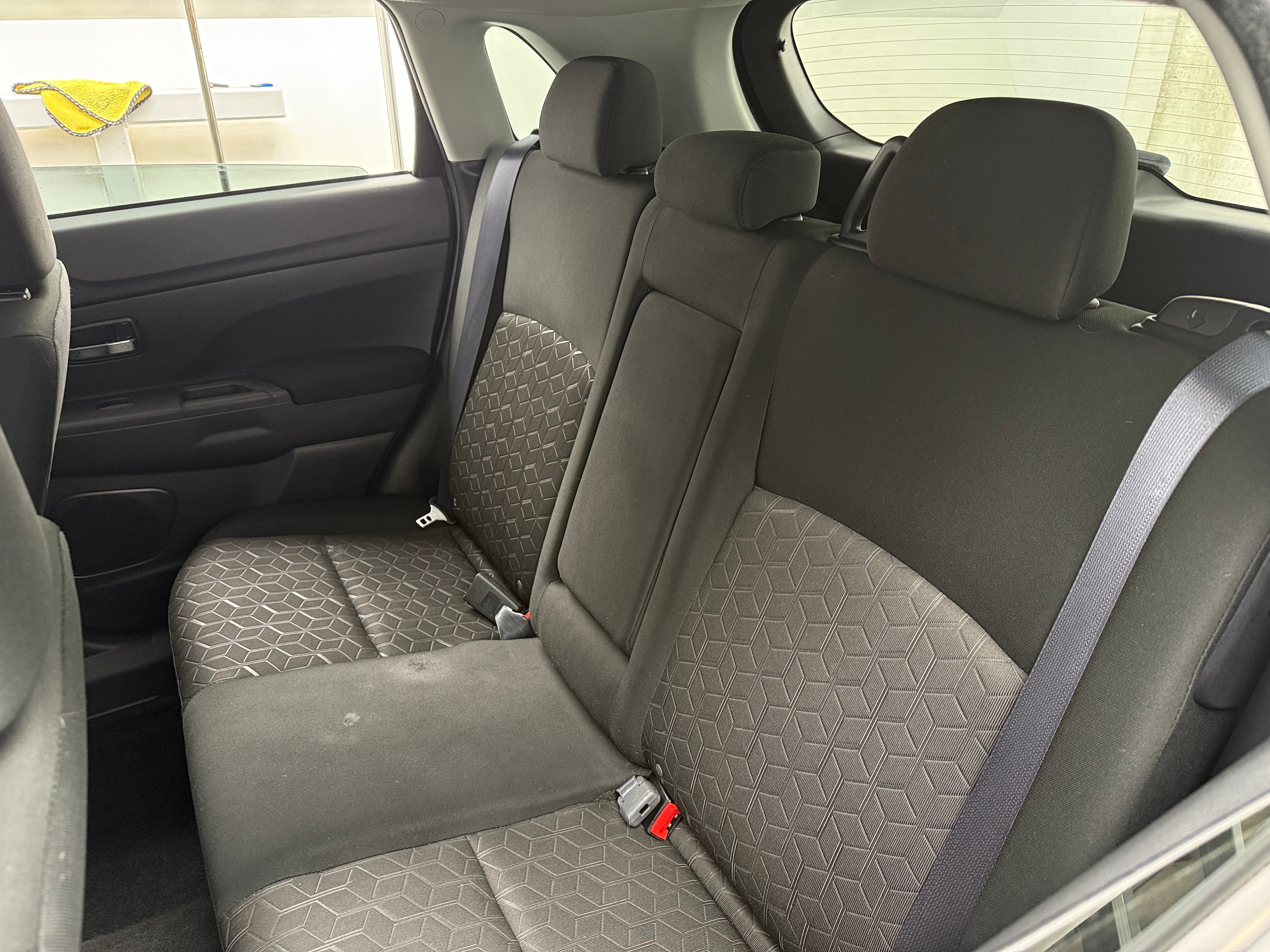 2024 Mitsubishi Outlander Sport ES 6