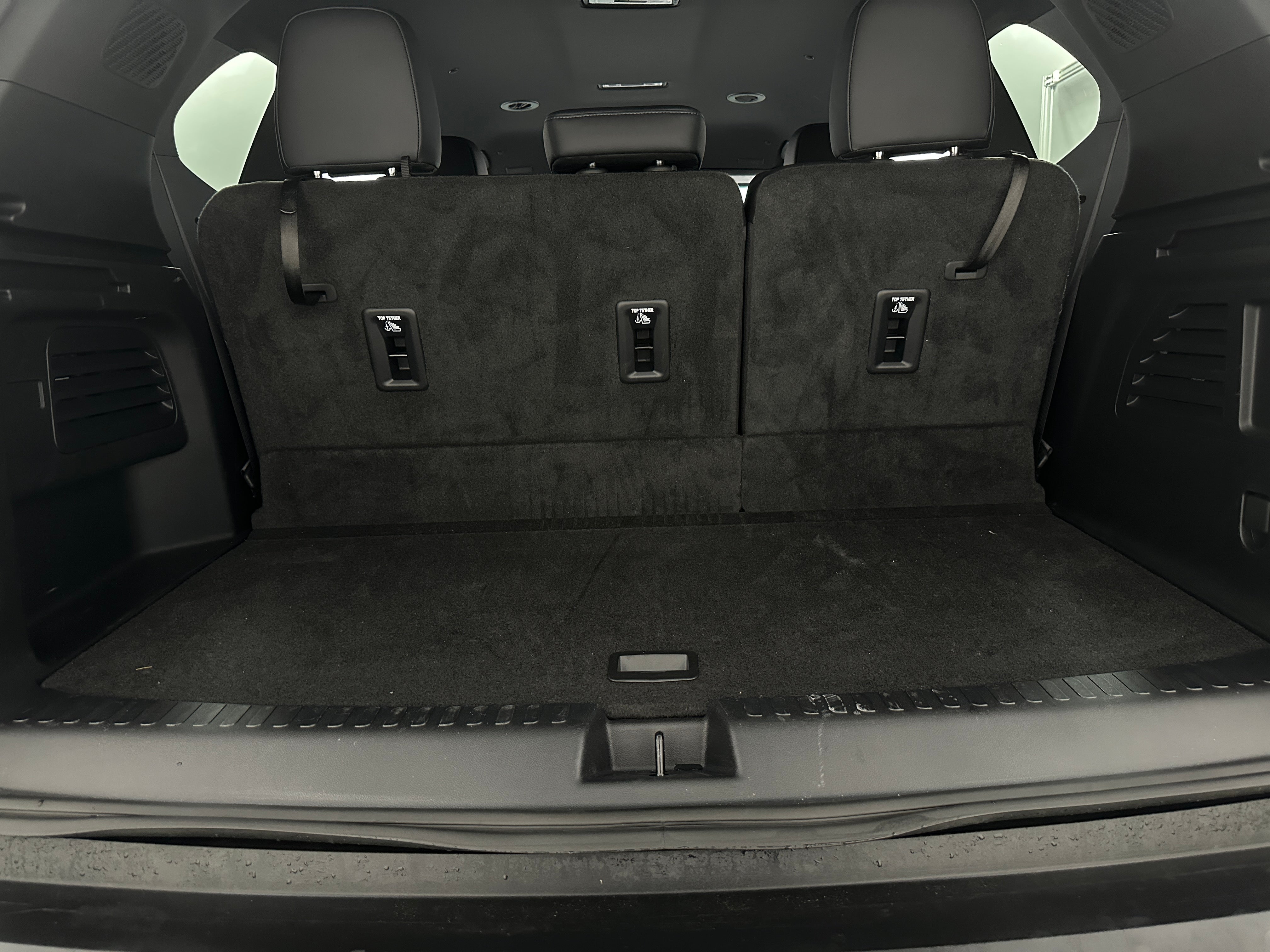 2024 GMC Acadia Elevation 6