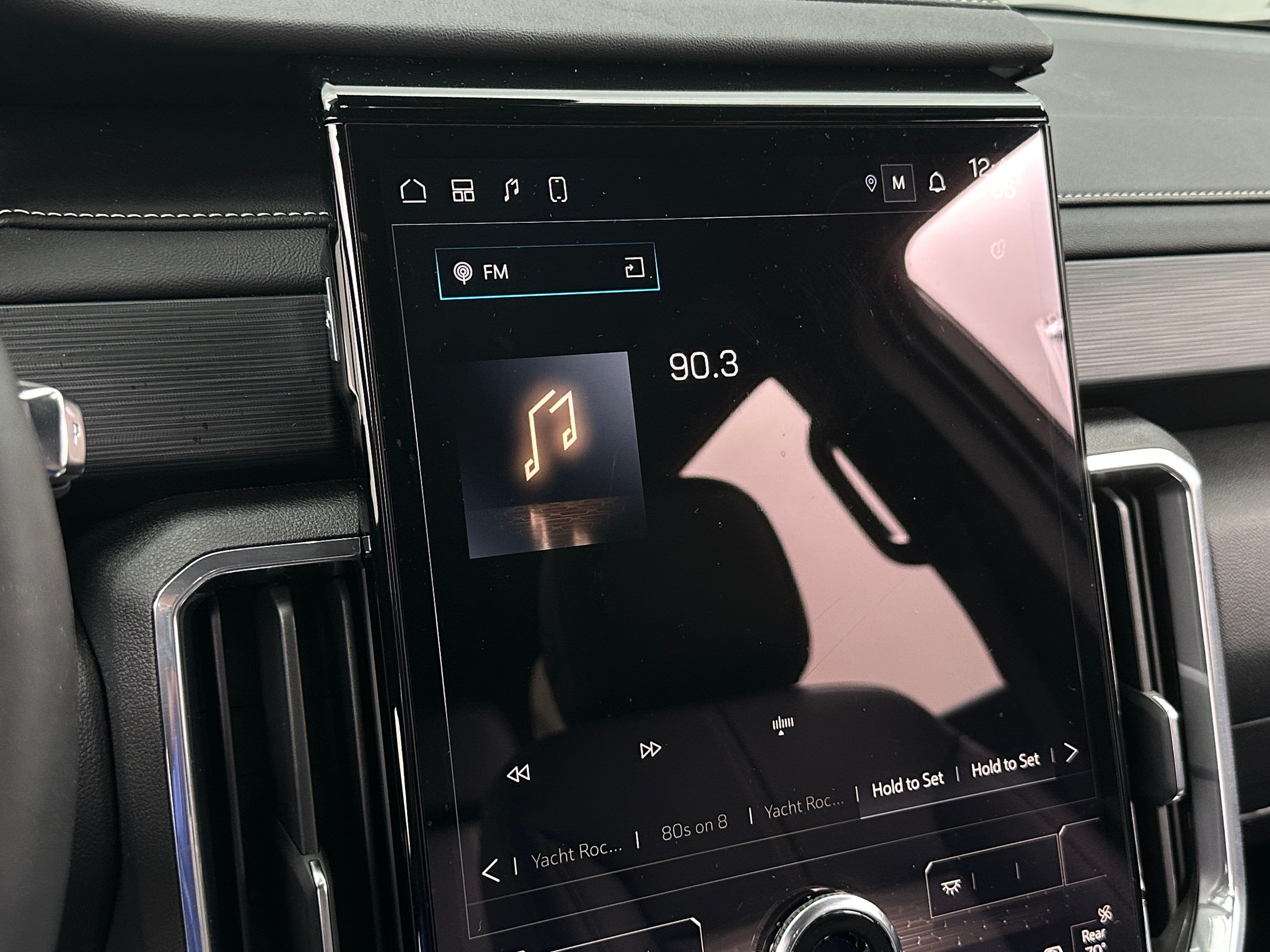 2024 GMC Acadia Elevation 3