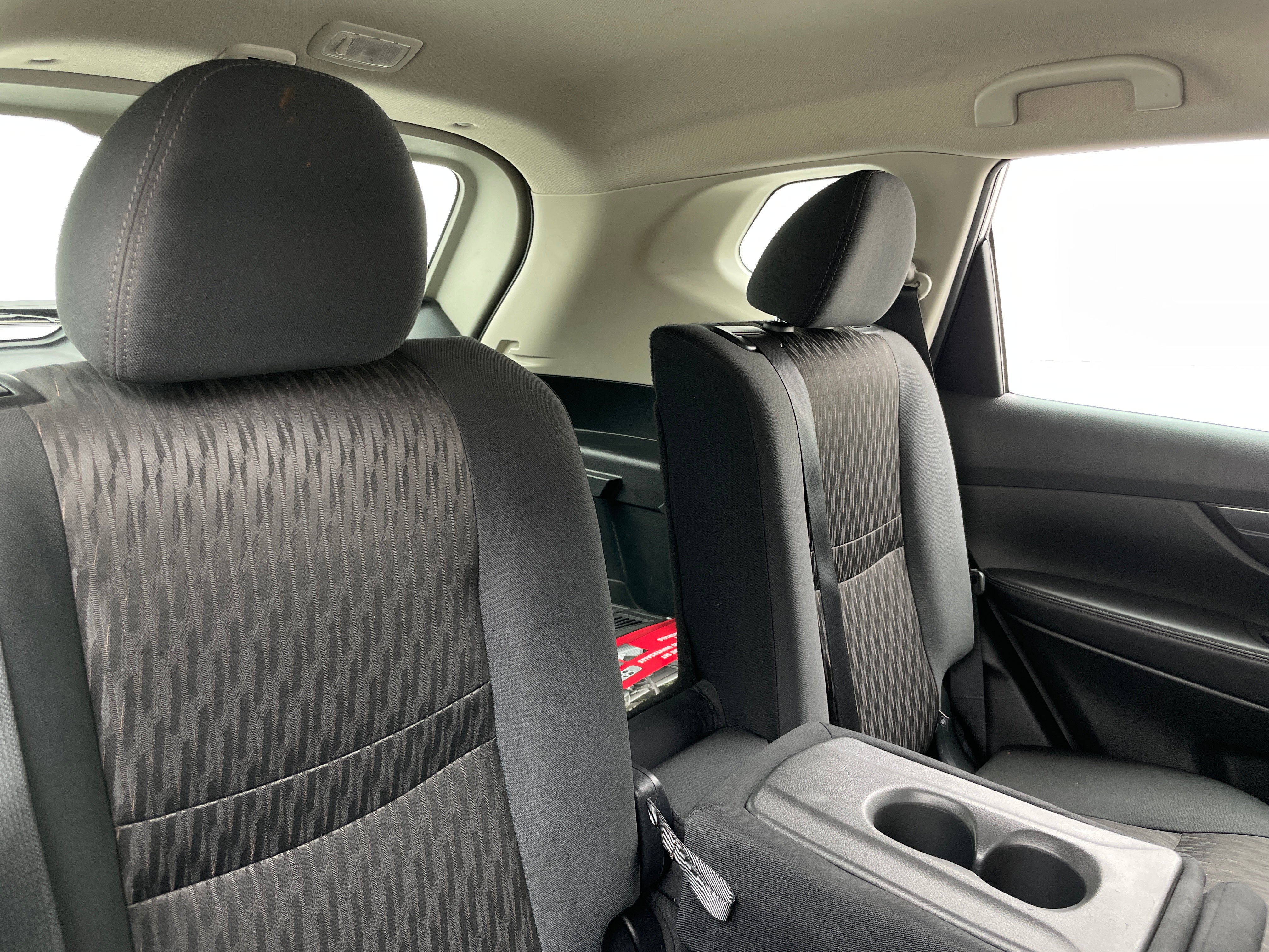 2020 Nissan Rogue S 6