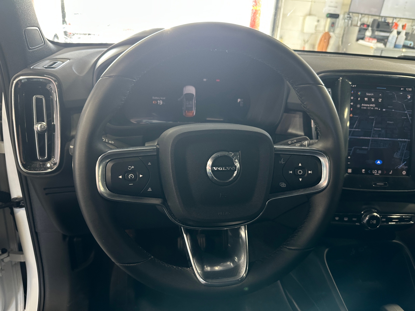 Thumbnail: 2023 Volvo C40 - 5