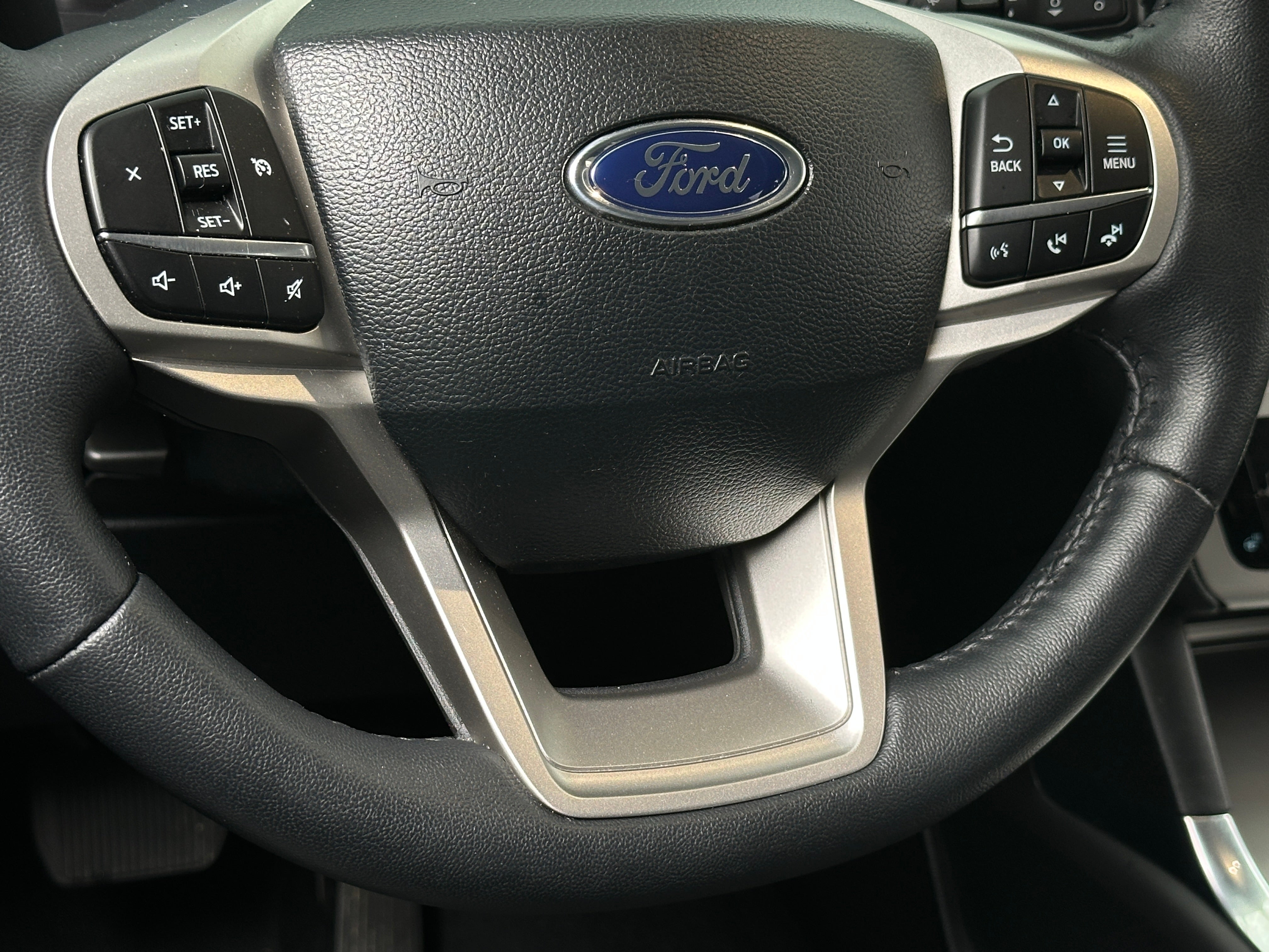 2024 Ford Explorer XLT 5