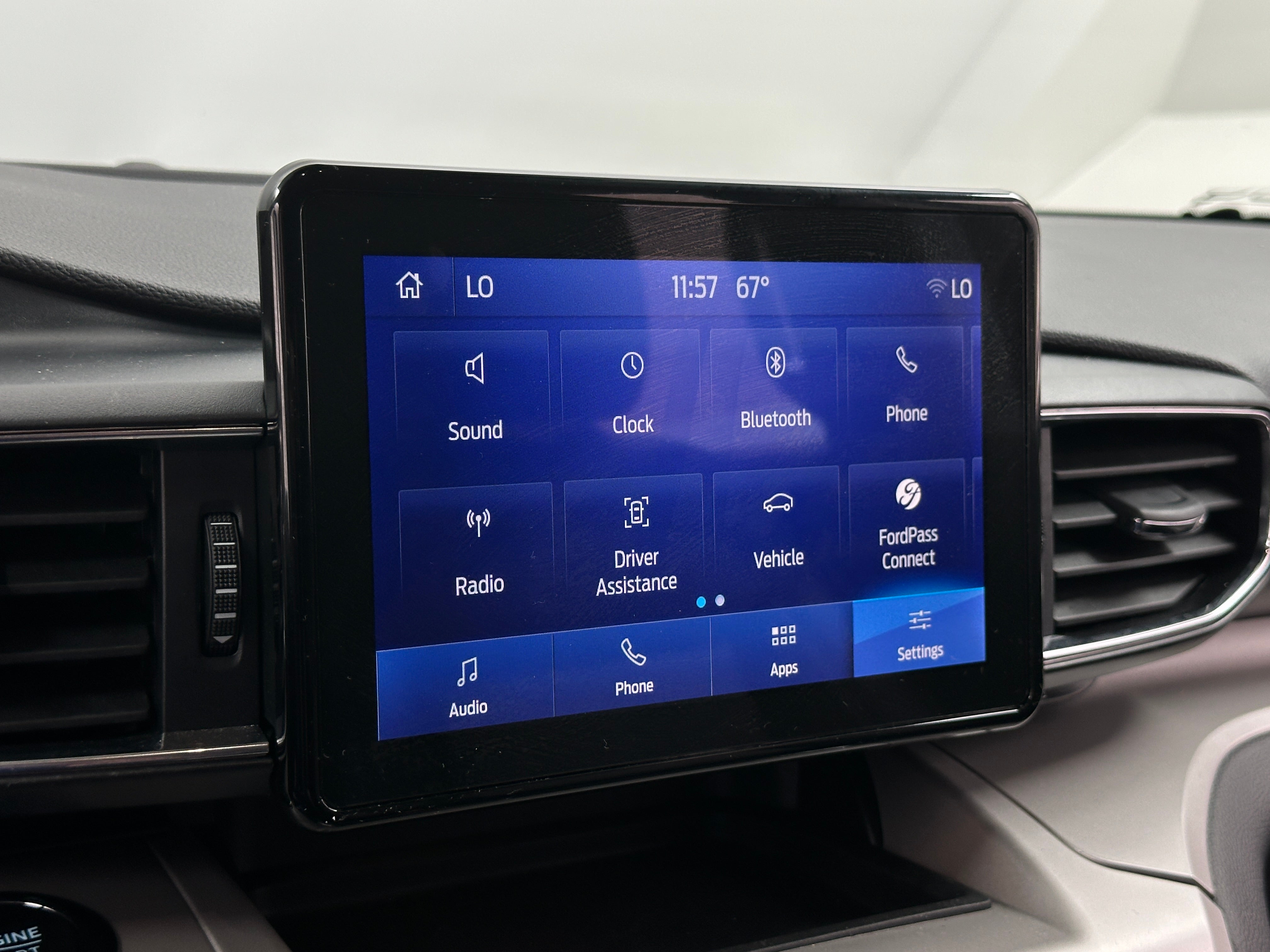 2024 Ford Explorer XLT 4
