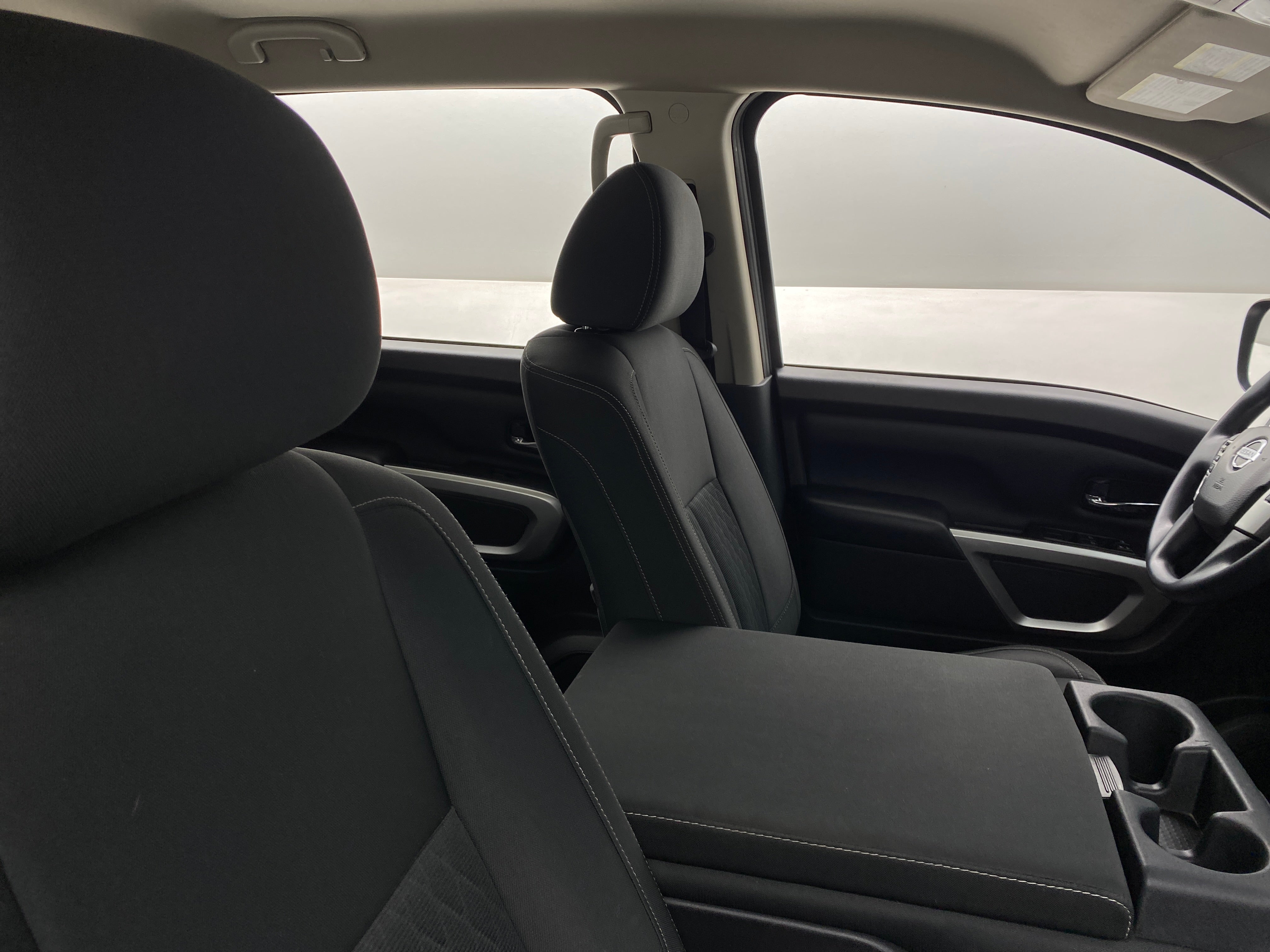 2018 Nissan Titan SV 2