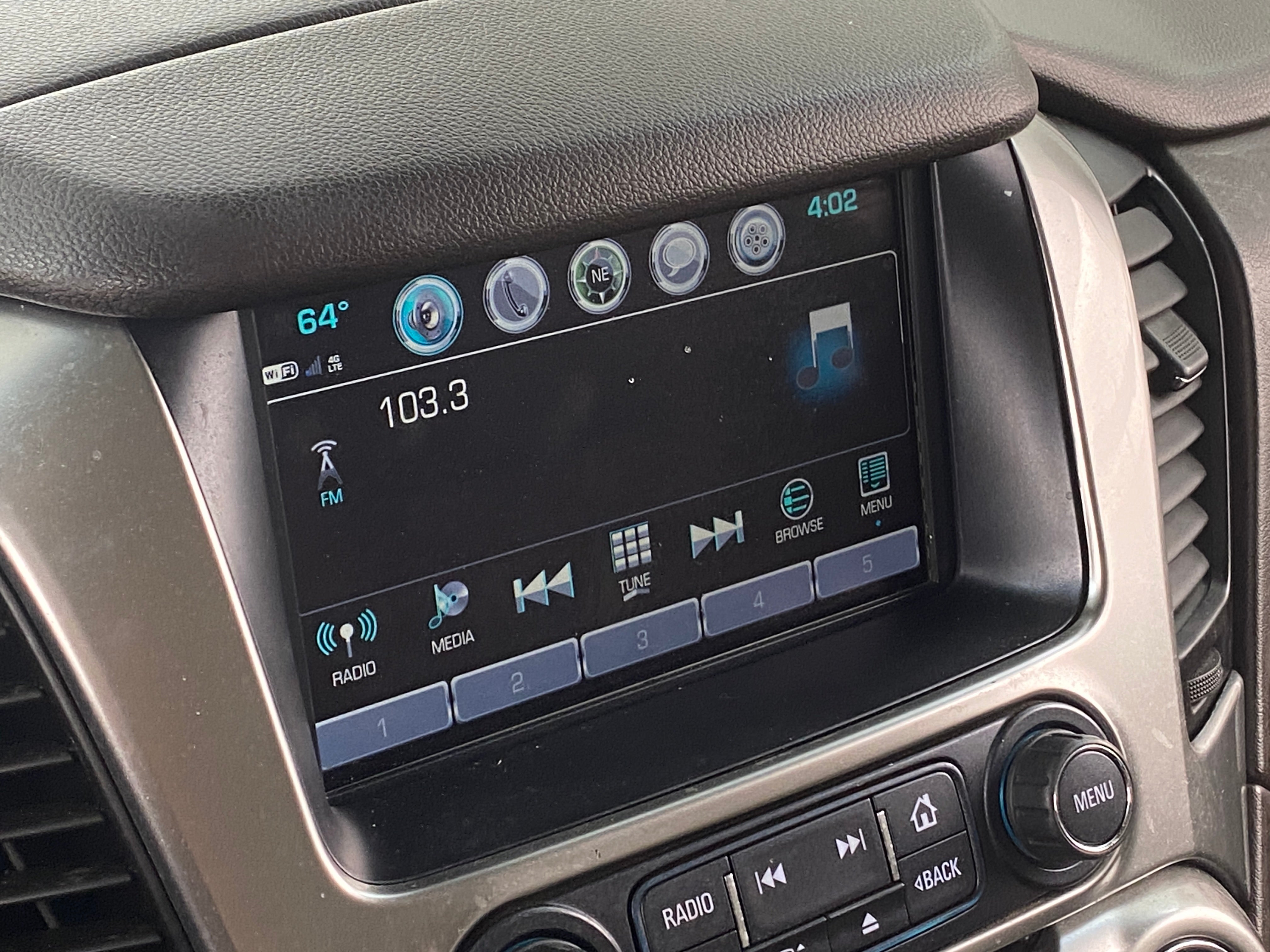 2018 Chevrolet Suburban LT 3