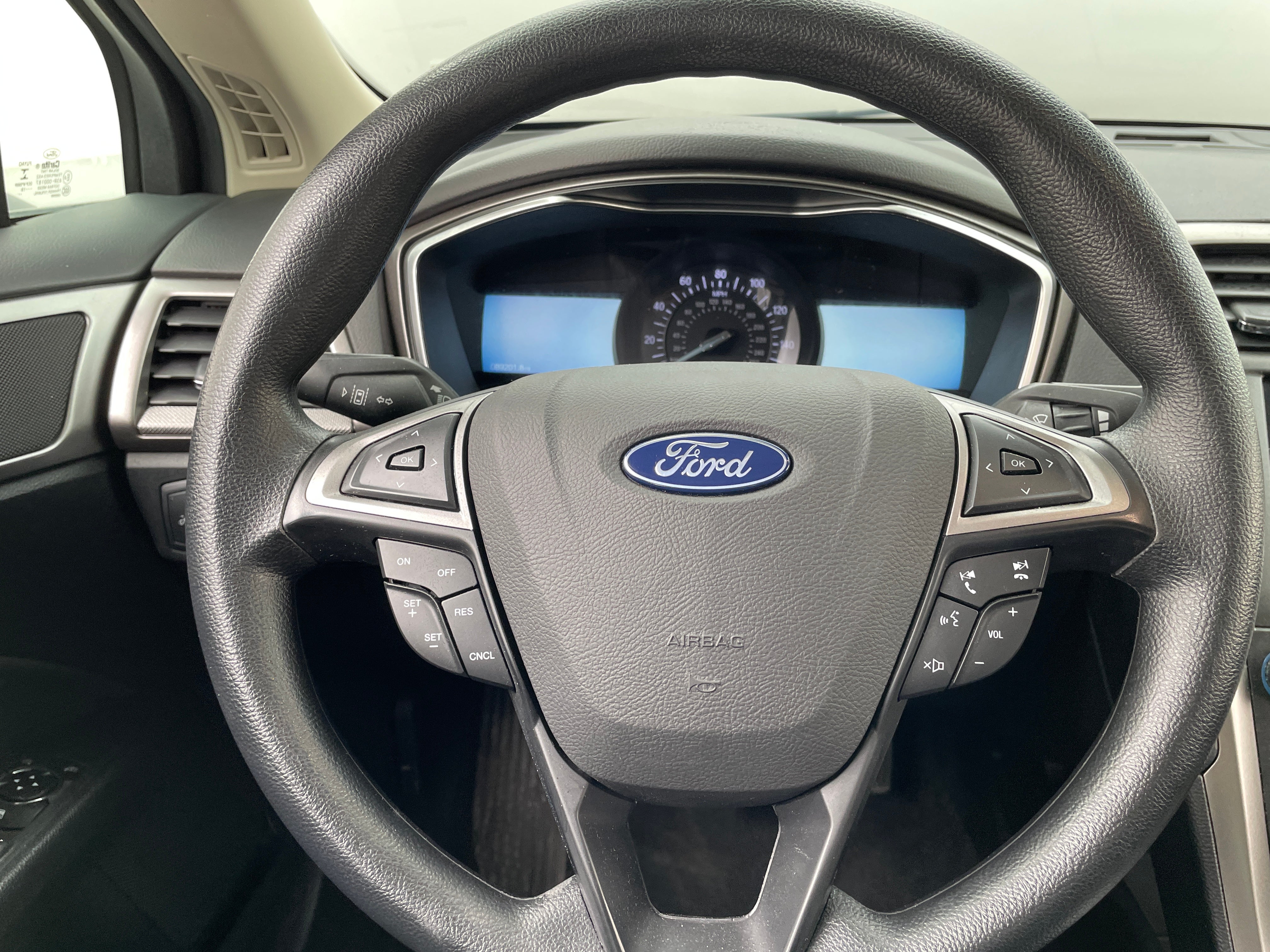 2020 Ford Fusion SE 5