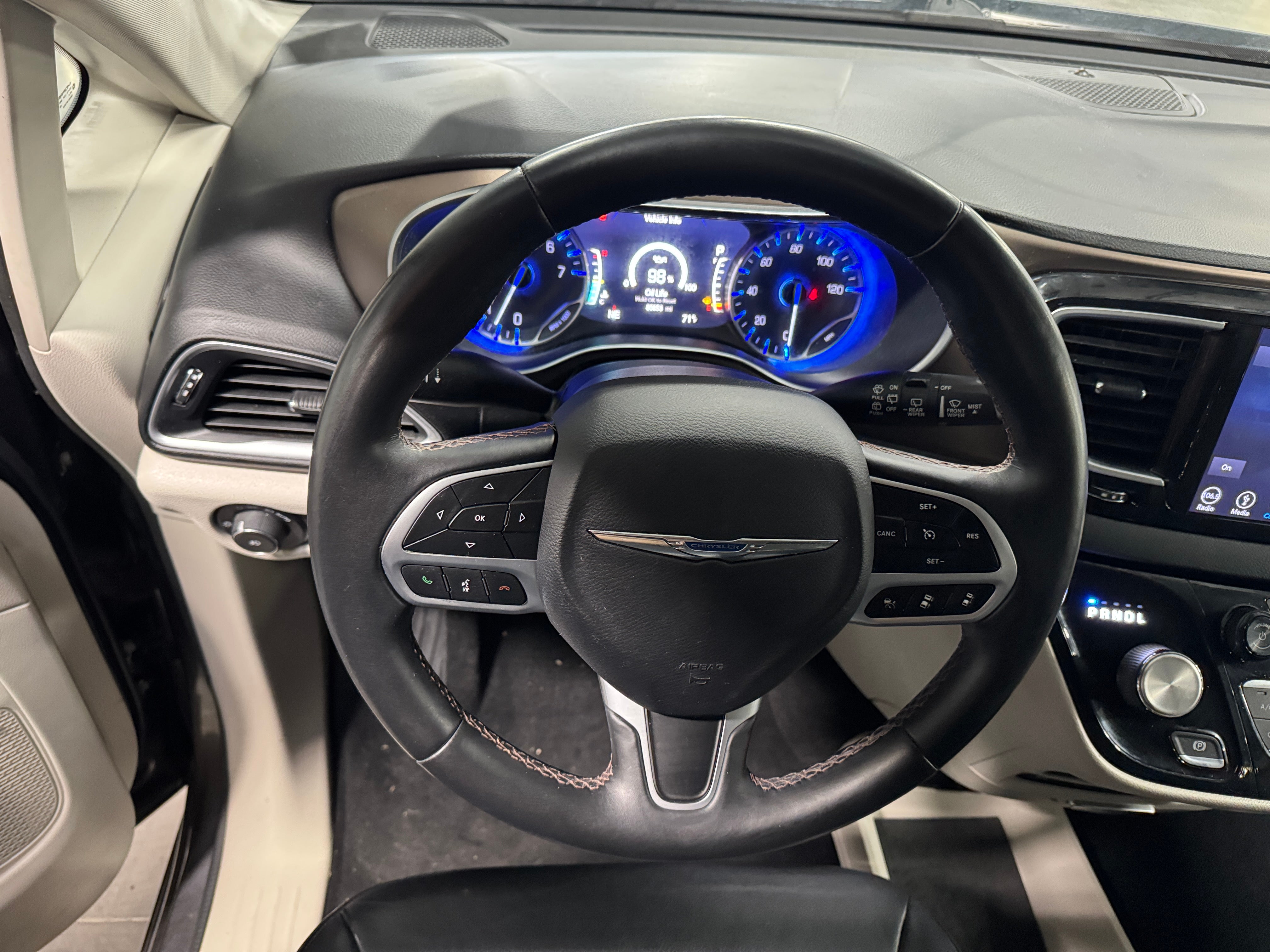 2018 Chrysler Pacifica  4