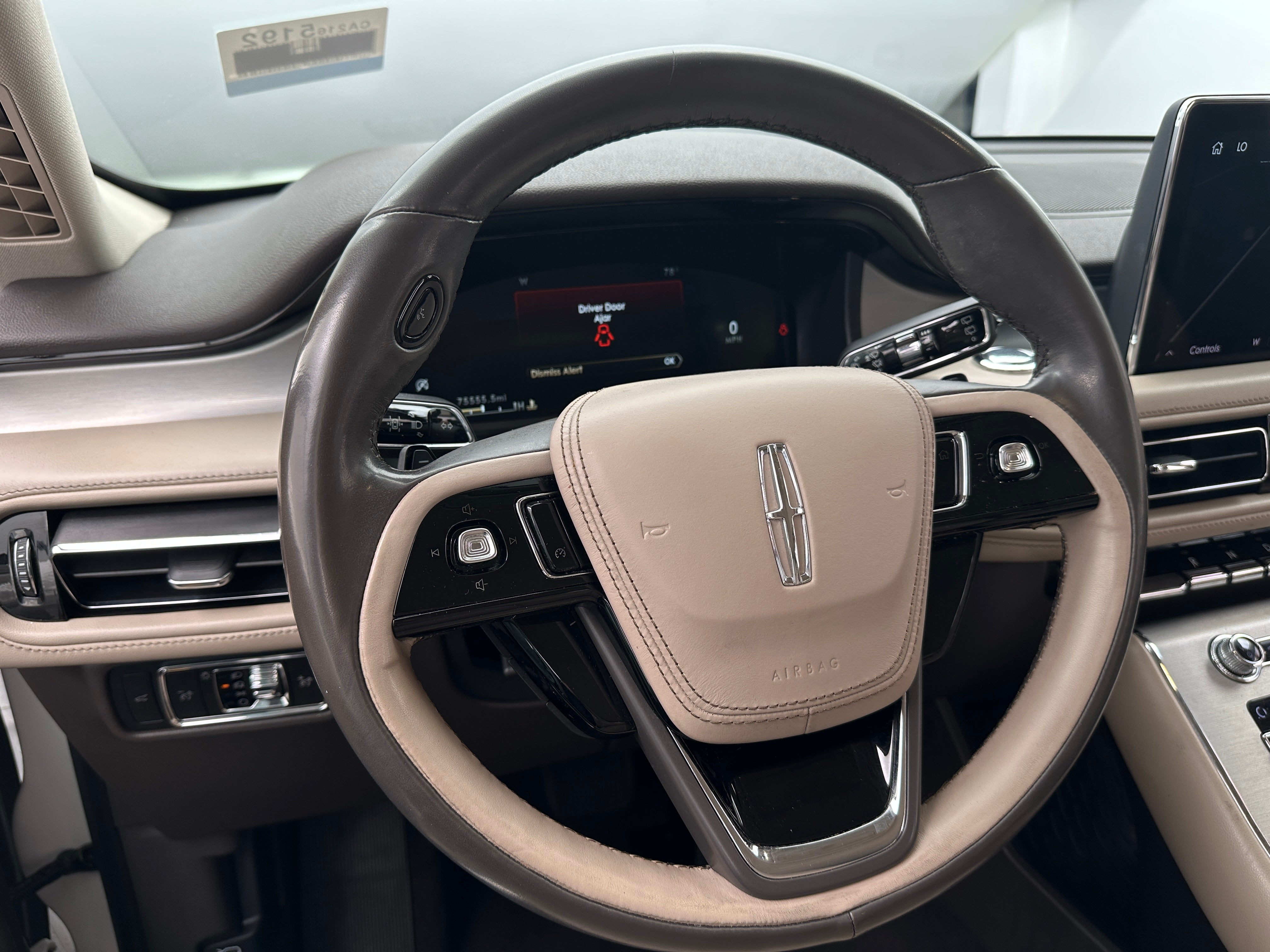 2020 Lincoln Aviator  4