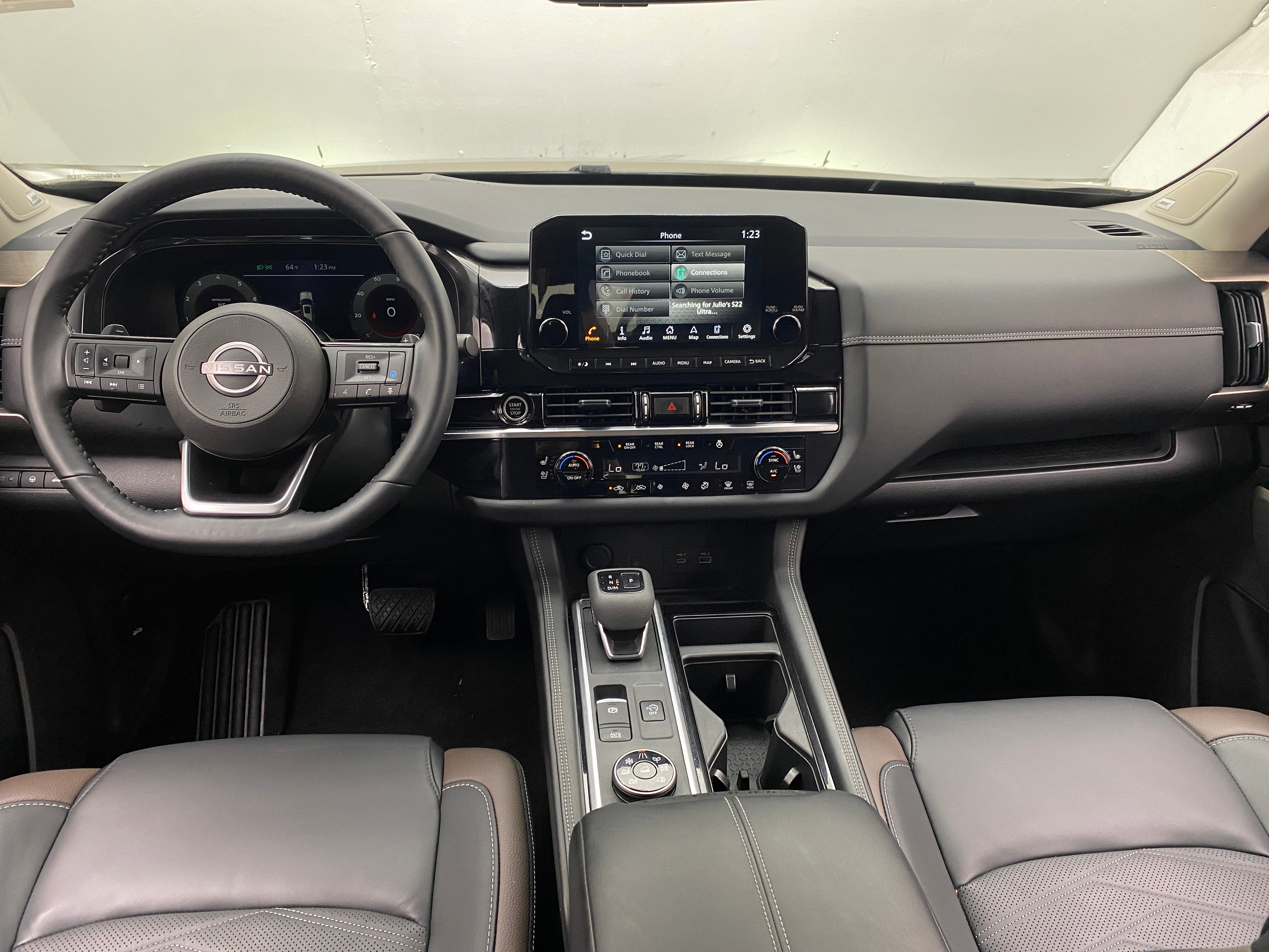 2023 Nissan Pathfinder Platinum 2